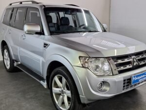 MITSUBISHI PAJERO FULL 3.2 HPE 4X4 TURBO DIESEL INTERCOOLER 4P