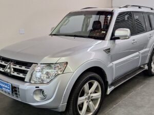 MITSUBISHI PAJERO FULL 3.2 HPE 4X4 TURBO DIESEL INTERCOOLER 4P