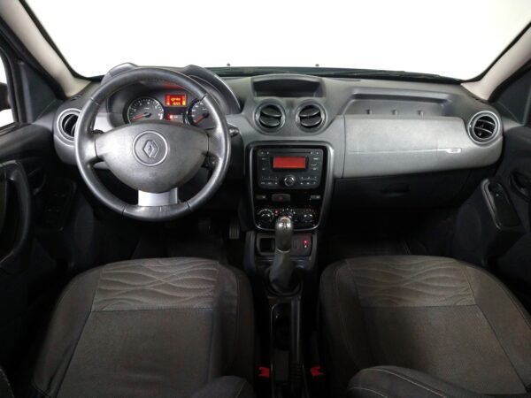 RENAULT DUSTER DYNAMIQUE 1.6 MT FLEX - Image 5