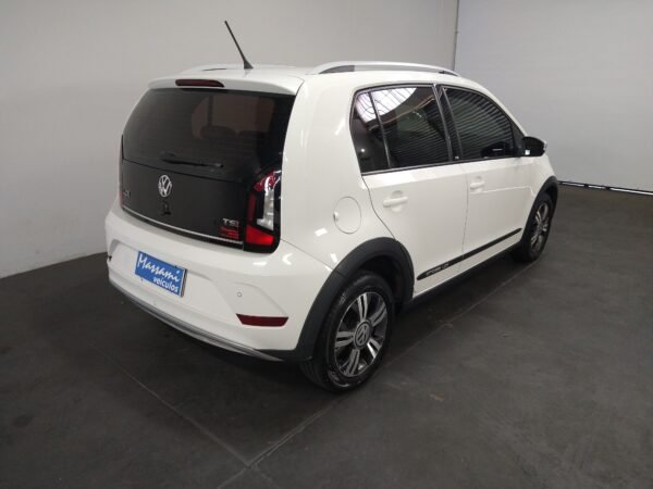 VOLKSWAGEN CROSS UP 1.0 TSi 4P FLEX - Image 14