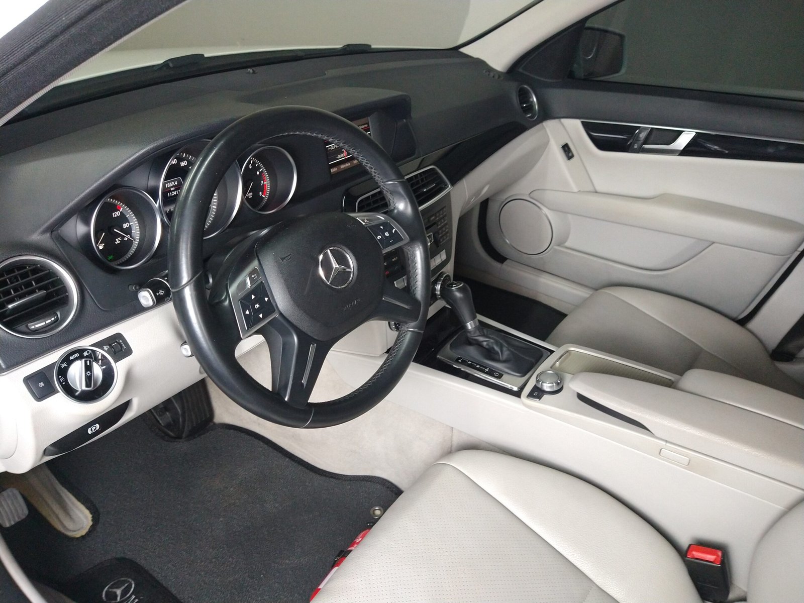 MERCEDES BENS C180 CGI SPORT 1.6 TURBO 4 PORTA AUTOMATICO - Imagem 9