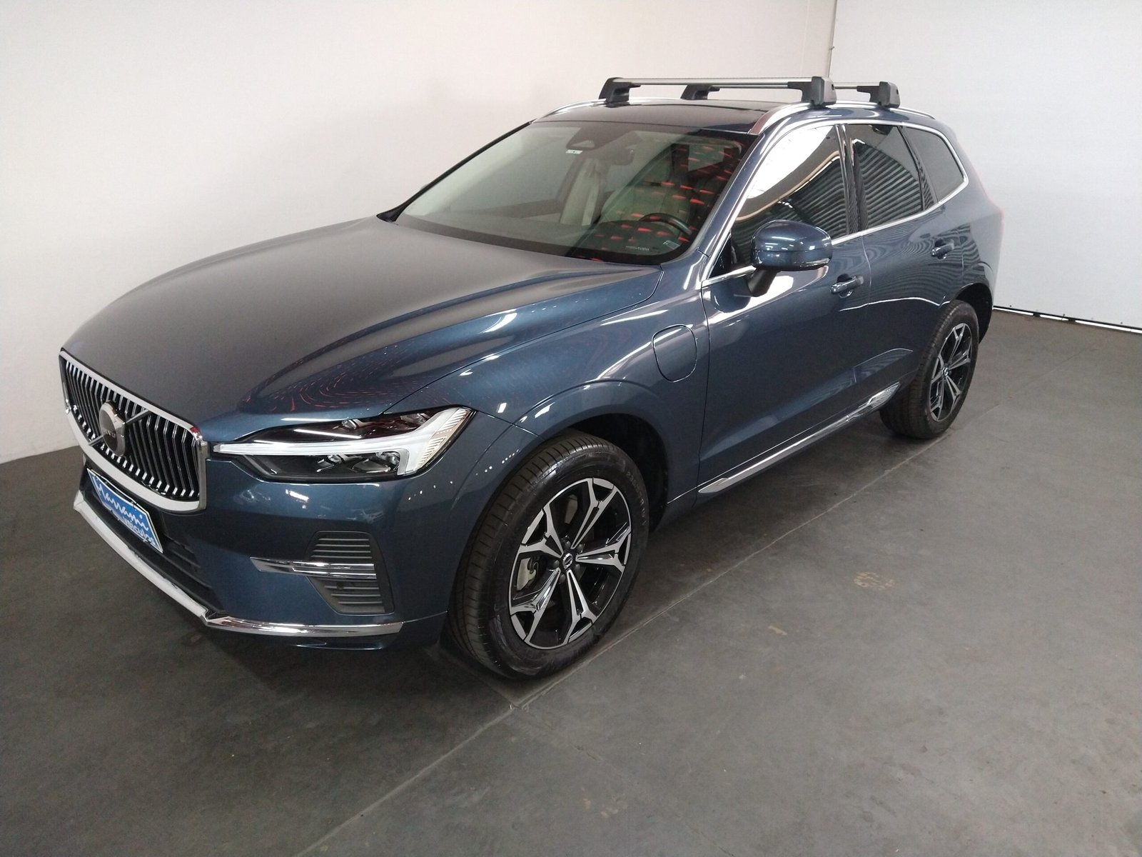VOLVO XC60 INSCRIPTION EXPRESSION T8 AWD PLUG-IN HYBRID 4P AUTOMÁTICO. - Imagem 3