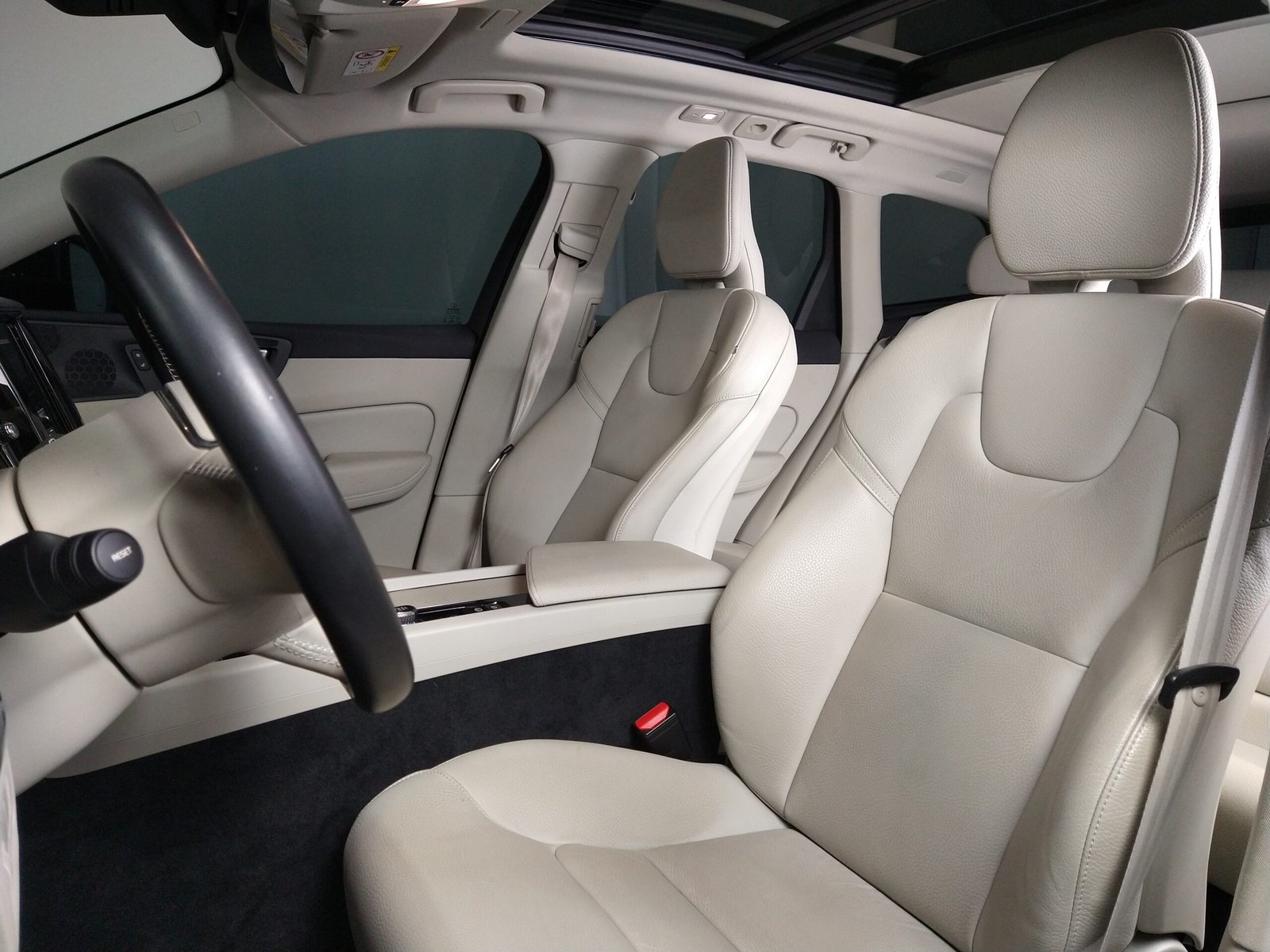 VOLVO XC60 INSCRIPTION EXPRESSION T8 AWD PLUG-IN HYBRID 4P AUTOMÁTICO. - Imagem 10