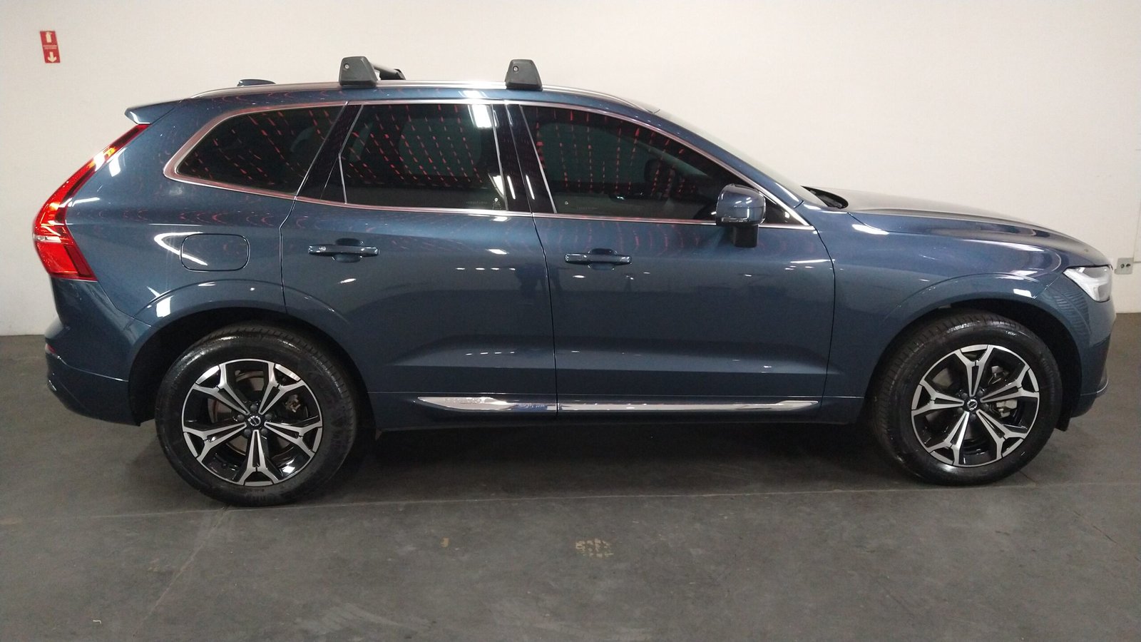 VOLVO XC60 INSCRIPTION EXPRESSION T8 AWD PLUG-IN HYBRID 4P AUTOMÁTICO. - Imagem 17
