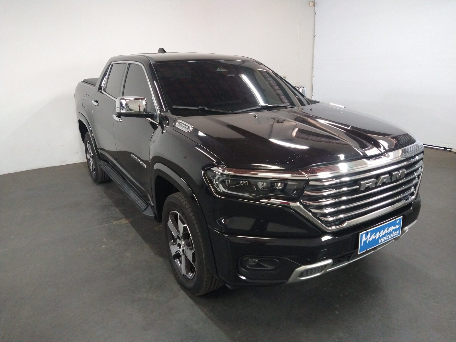 RAM RAMPAGE 2.0 TURBO DIESEL LARAMIE 4X4 AUTOMÁTICO. - Imagem 2