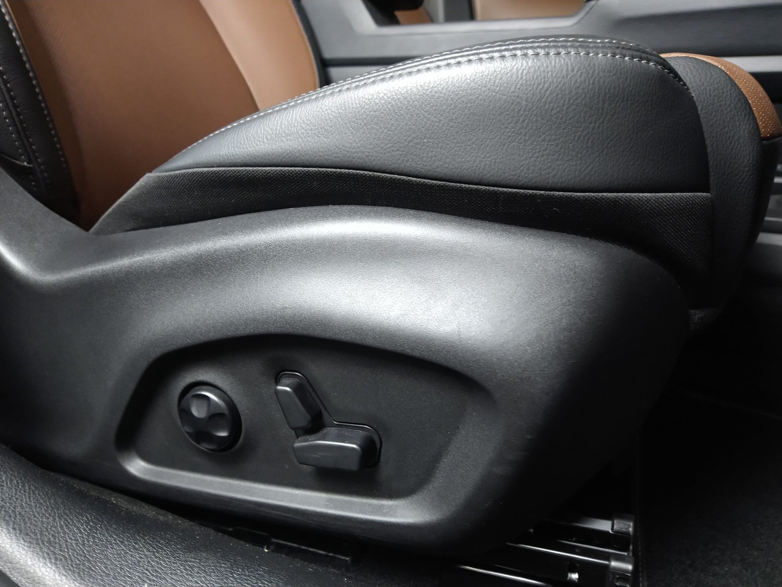 RAM RAMPAGE 2.0 TURBO DIESEL LARAMIE 4X4 AUTOMÁTICO. - Imagem 8