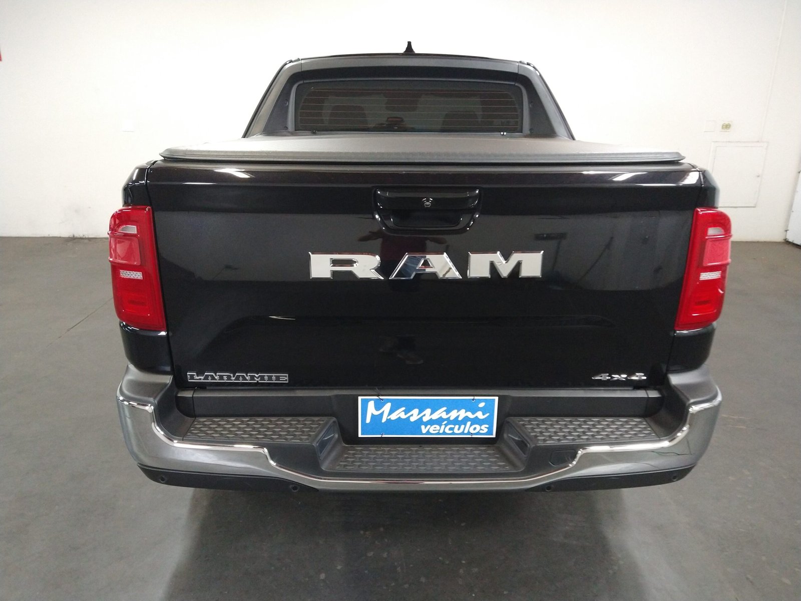 RAM RAMPAGE 2.0 TURBO DIESEL LARAMIE 4X4 AUTOMÁTICO. - Imagem 24