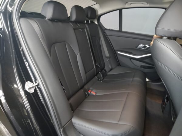 BMW 320i SPORT GP 2.0 16V TURBO AUTOMÁTICA - Imagem 10