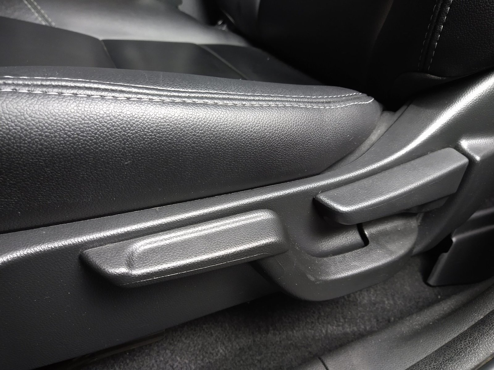 HONDA HR-V EX 1.8 16V i-VTEC AUTOMÁTICO FLEX 4P. - Imagem 12