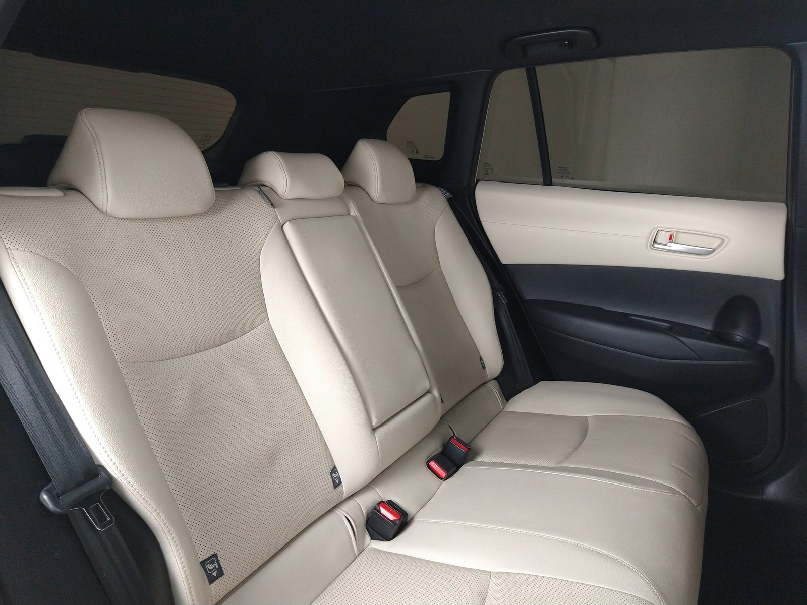 TOYOTA COROLLA CROSS 1.8 XRX FLEX HÍBRIDO 4P AUTOMÁTICO. - Imagem 15