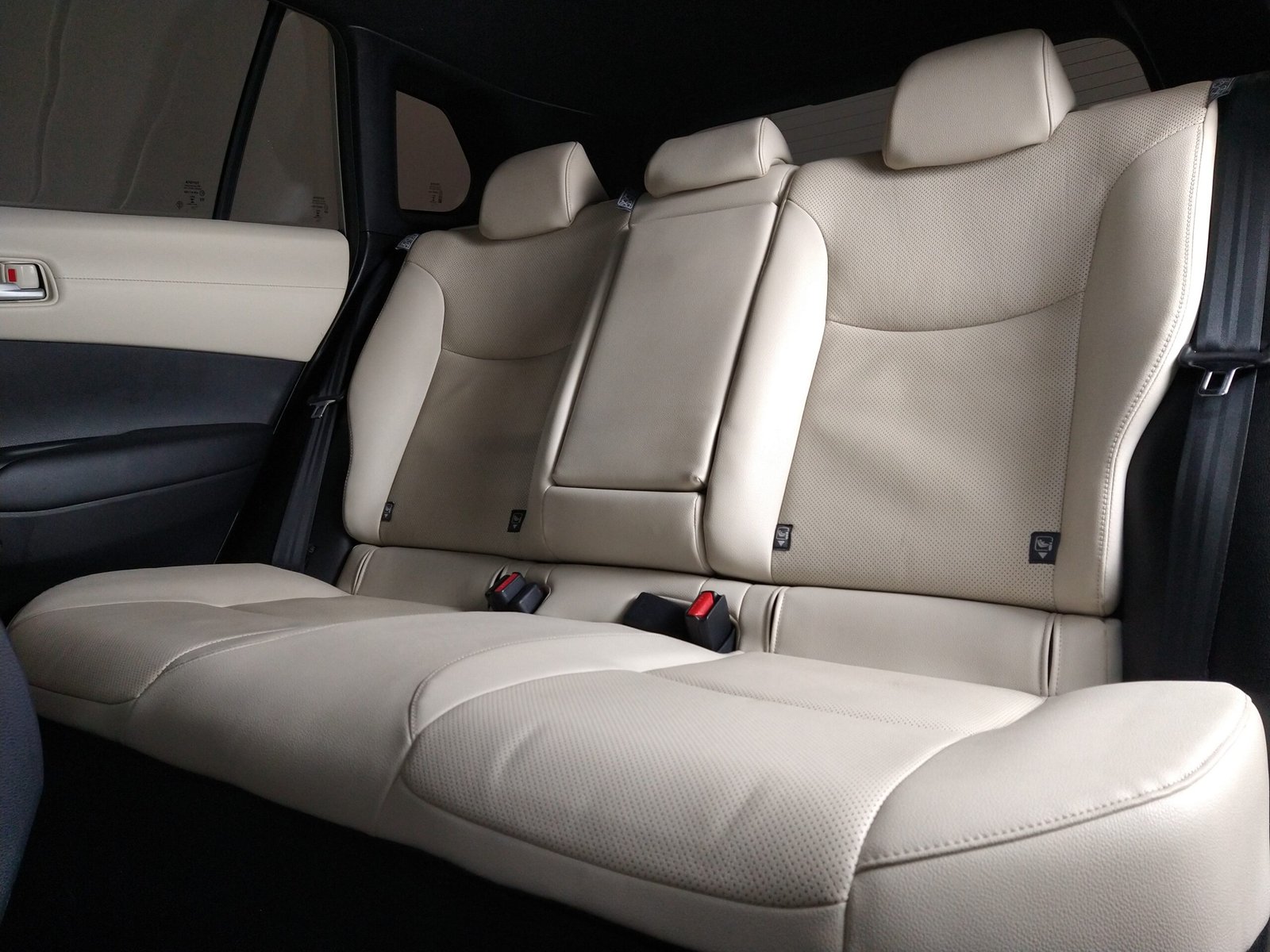 TOYOTA COROLLA CROSS 1.8 XRX FLEX HÍBRIDO 4P AUTOMÁTICO. - Imagem 17