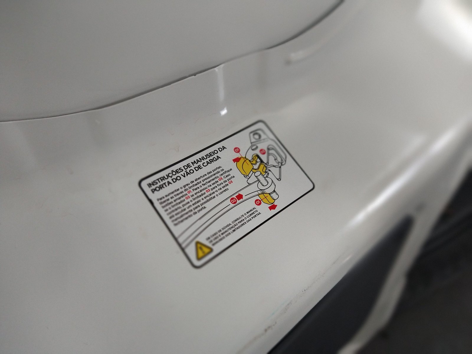 FIAT FIORINO ENDURANCE FLEX 2P MANUAL - Imagem 15