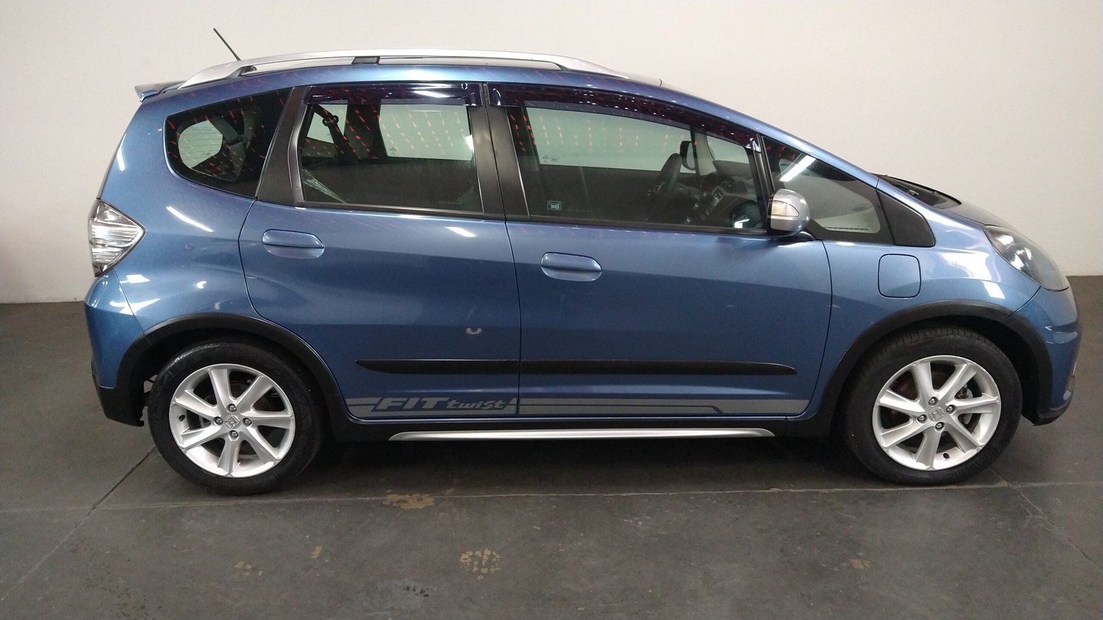 HONDA FIT TWIST 1.5 16V i-VTEC AUTOMÁTICO FLEX 4P. - Imagem 24