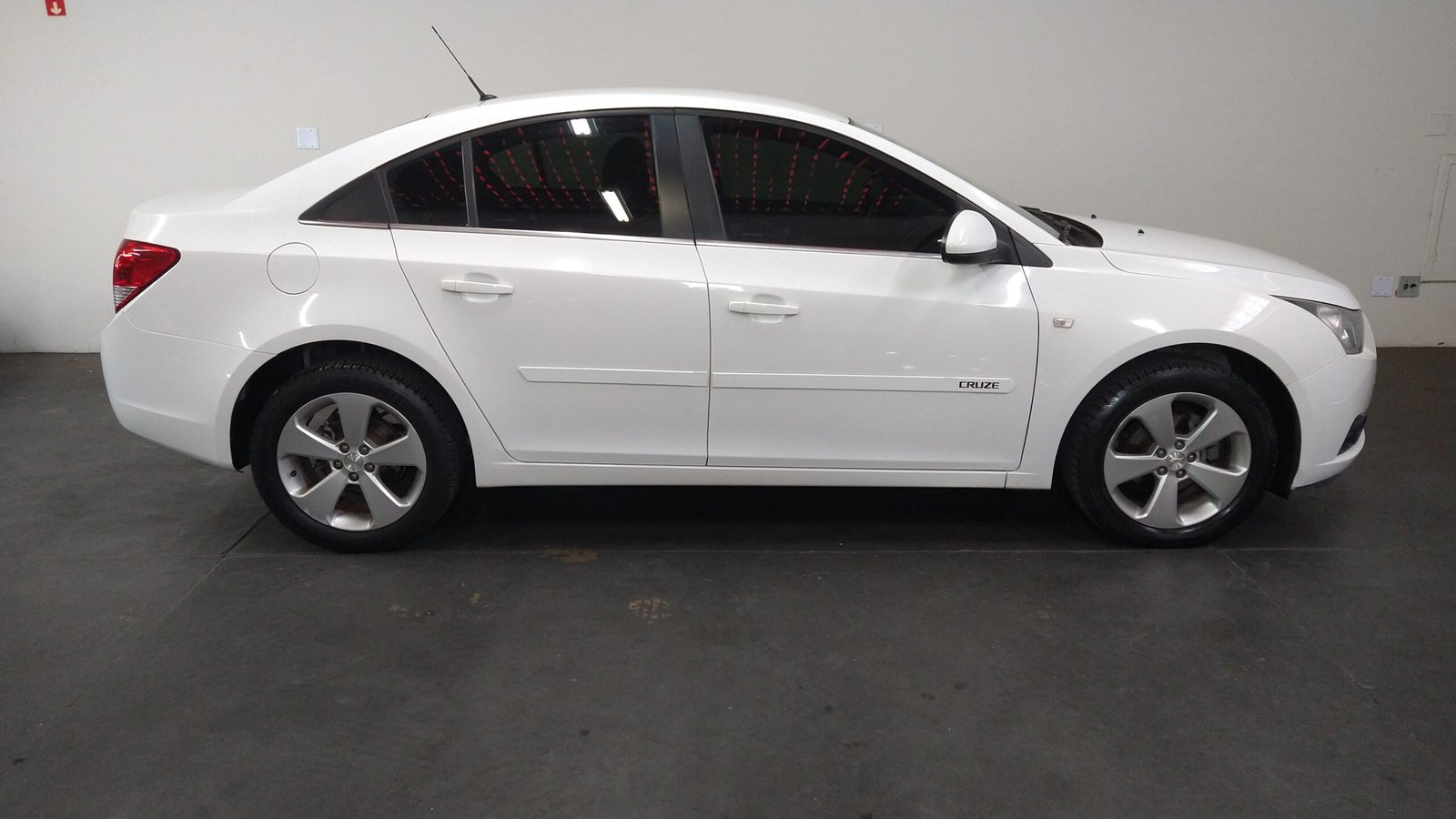 CHEVROLET CRUZE SEDAN LT 1.8 AUTOMÁTICO FLEX - Imagem 20