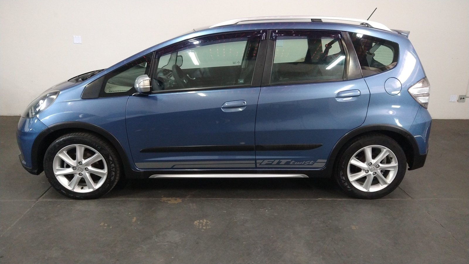 HONDA FIT TWIST 1.5 16V i-VTEC AUTOMÁTICO FLEX 4P. - Imagem 25