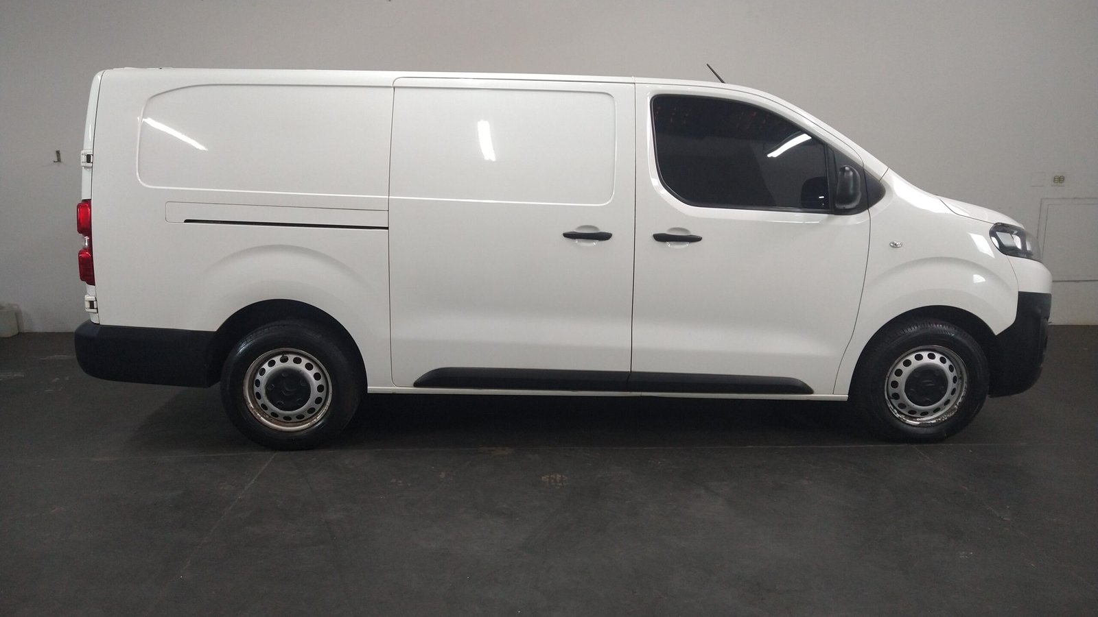 CITROËN JUMPY 1.5 TURBO DIESEL CARGO 3P MANUAL - Imagem 17