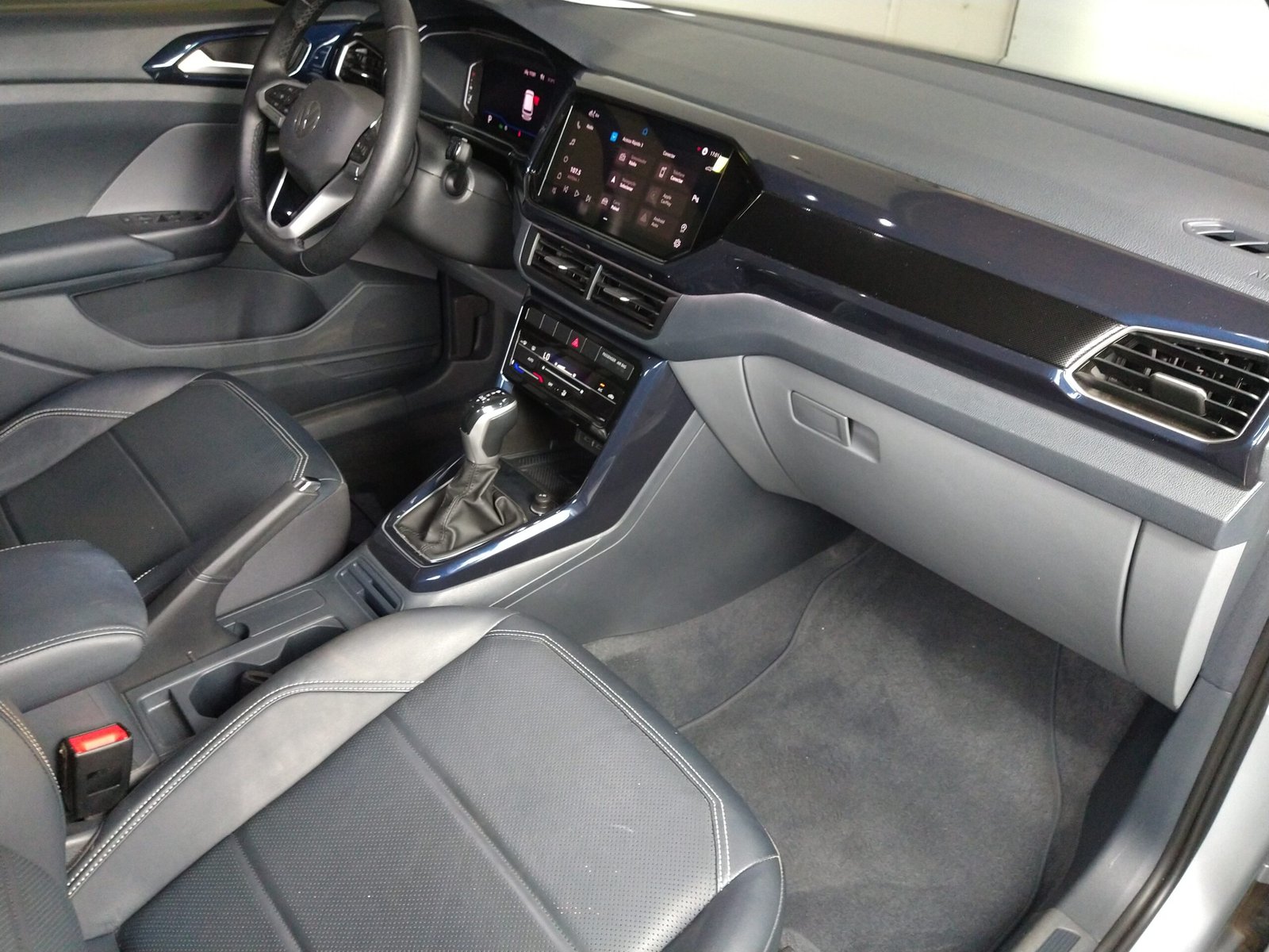 VOLKSWAGEN T-CROSS COMFORTLINE 200 TSI AUTOMÁTICO 4P FLEX - Imagem 4