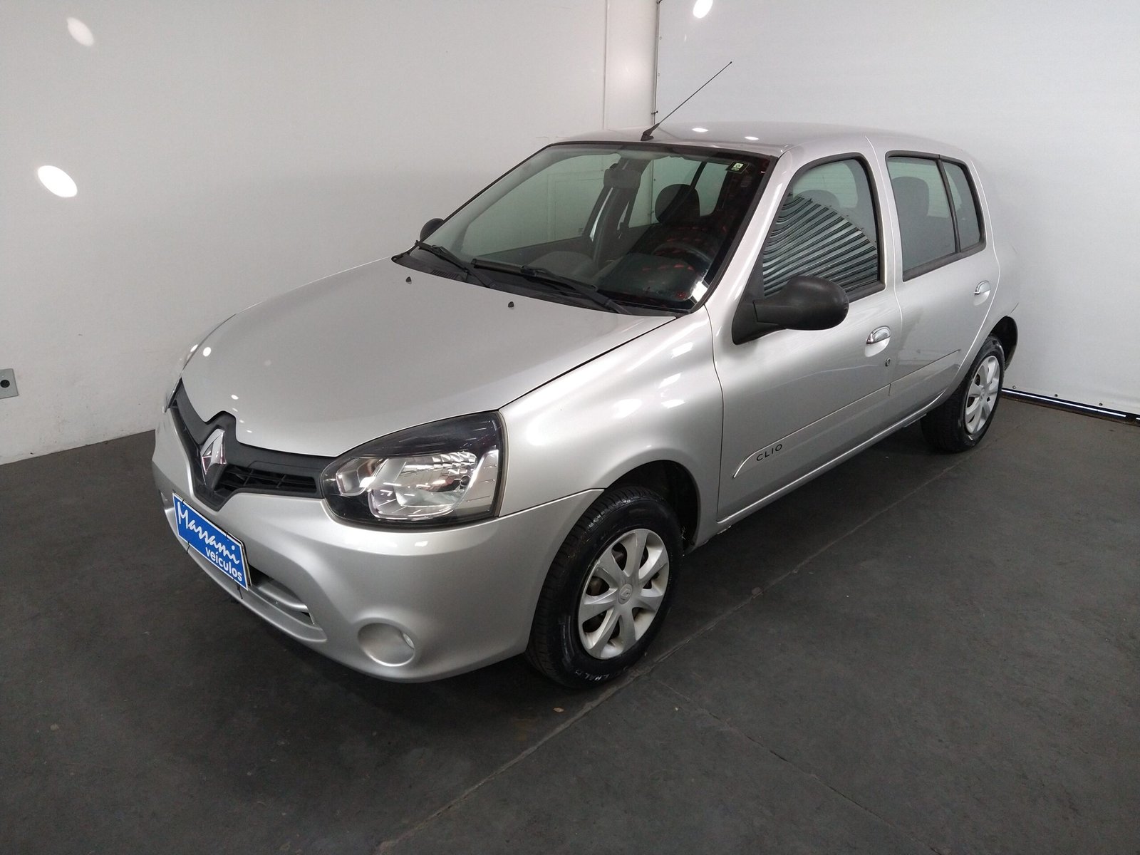 RENAULT CLIO EXPRESSION 1.0 16V MANUAL FLEX 4P. - Imagem 3