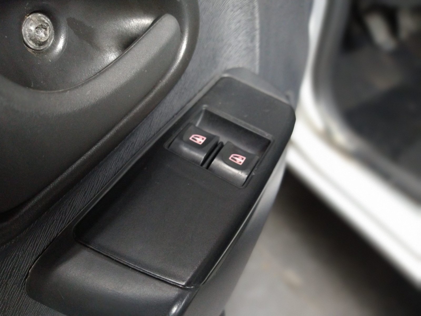 RENAULT CLIO EXPRESSION 1.0 16V MANUAL FLEX 4P. - Imagem 6