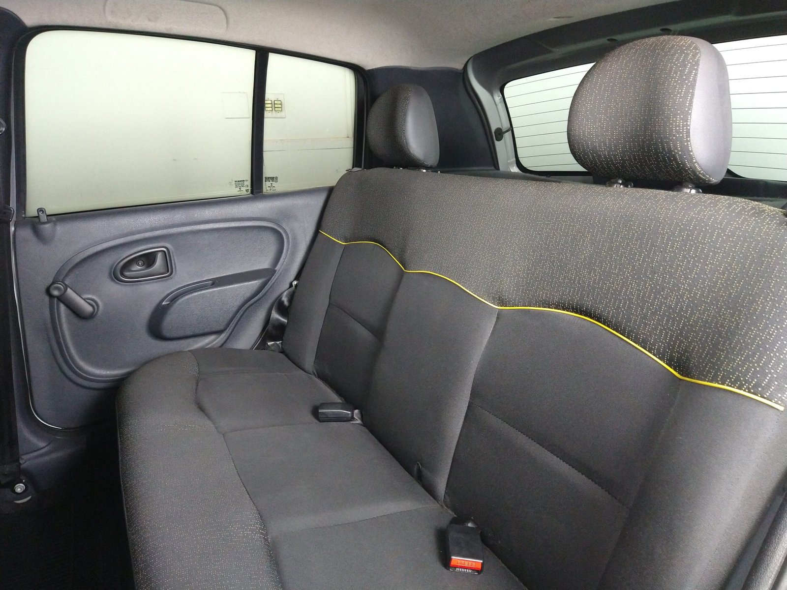 RENAULT CLIO EXPRESSION 1.0 16V MANUAL FLEX 4P. - Imagem 17