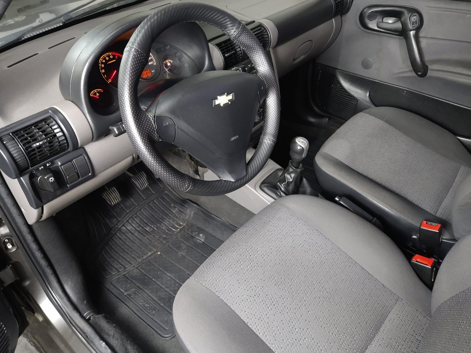 CHEVROLET CLASSIC LS 1.0 FLEX 4P MANUAL. - Imagem 11