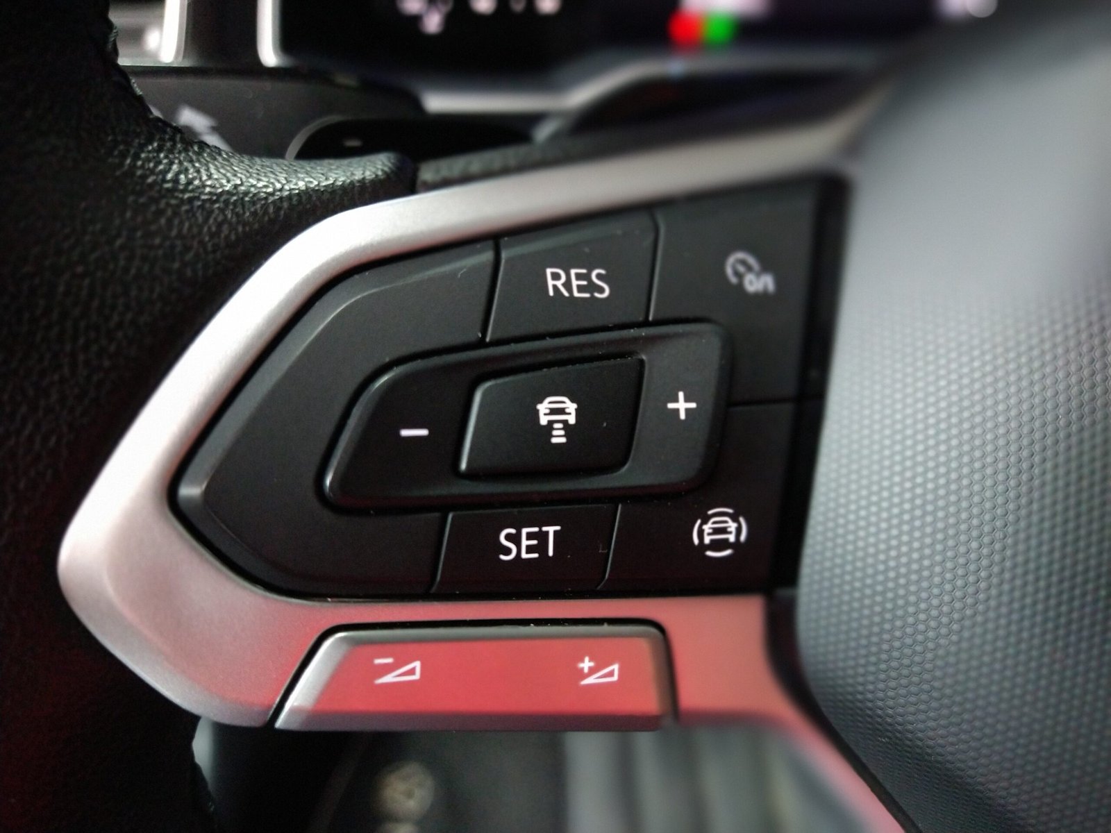 VOLKSWAGEN NIVUS COMFORTLINE 1.0 200 TSI AUTOMÁTICO 4P FLEX. - Imagem 7