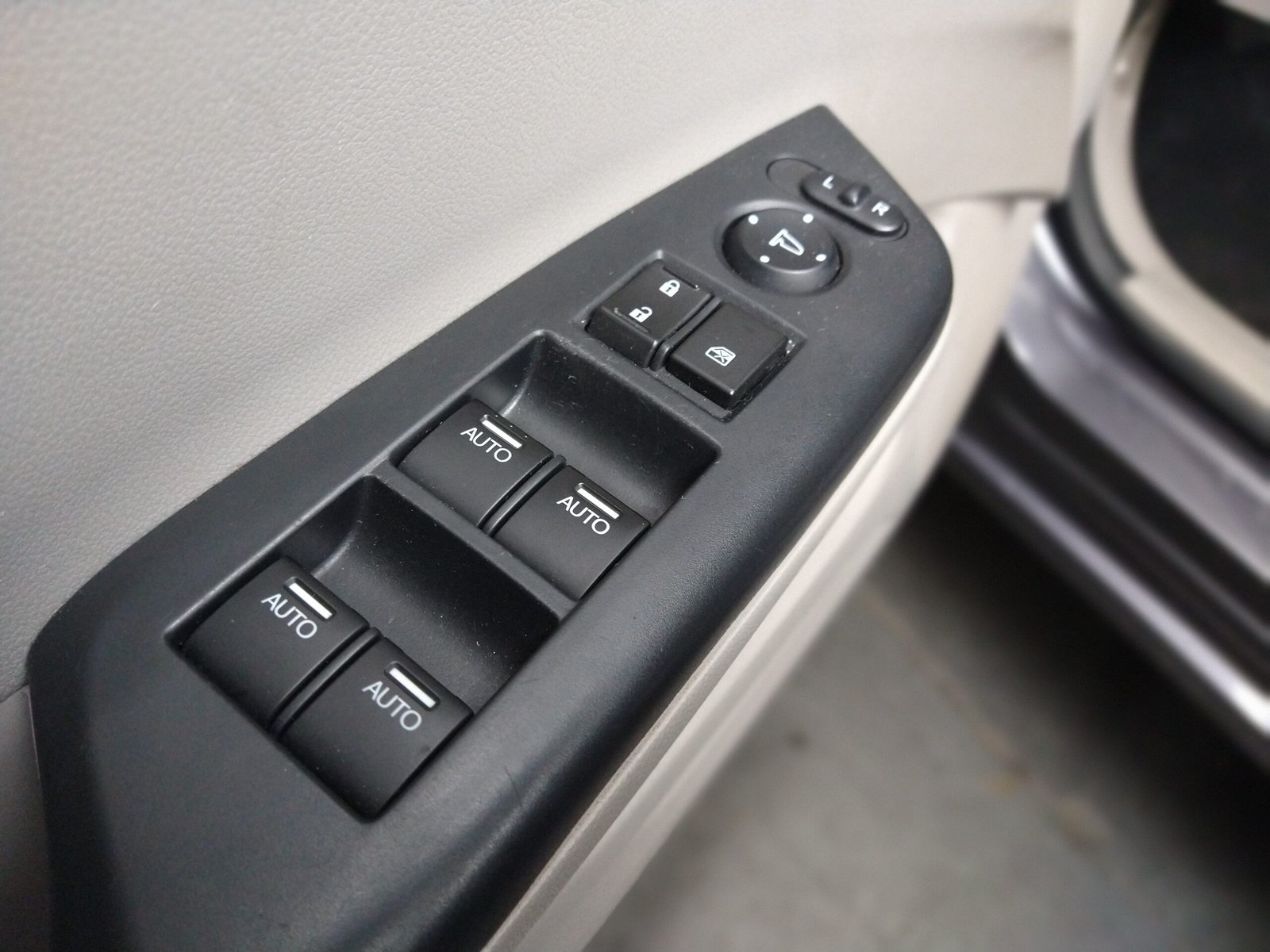 HONDA CIVIC LXR 2.0 i-VTEC FLEX 4 PORTAS. - Imagem 8