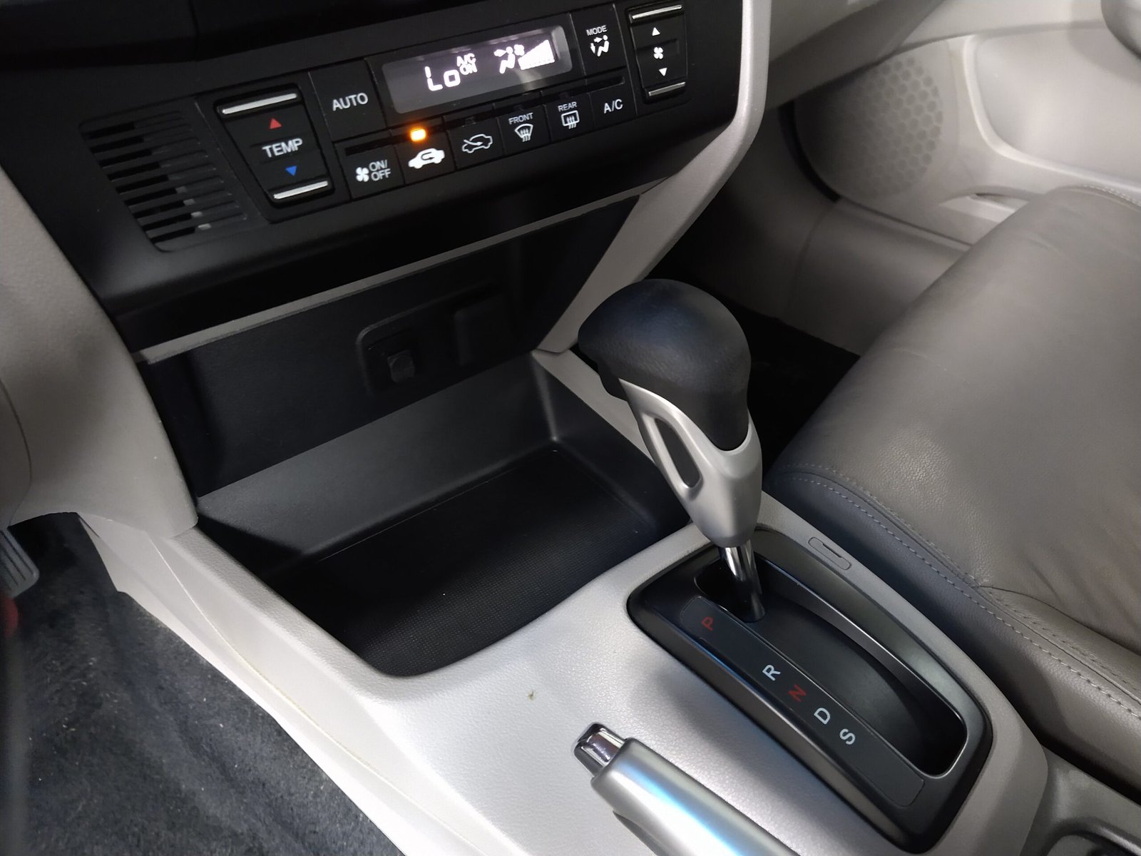 HONDA CIVIC LXR 2.0 i-VTEC FLEX 4 PORTAS. - Imagem 9