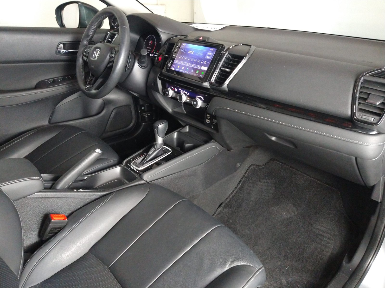 HONDA CITY1.5 i-VTEC SEDAN TOURING CVT FLEX 4 PORTAS - Imagem 16