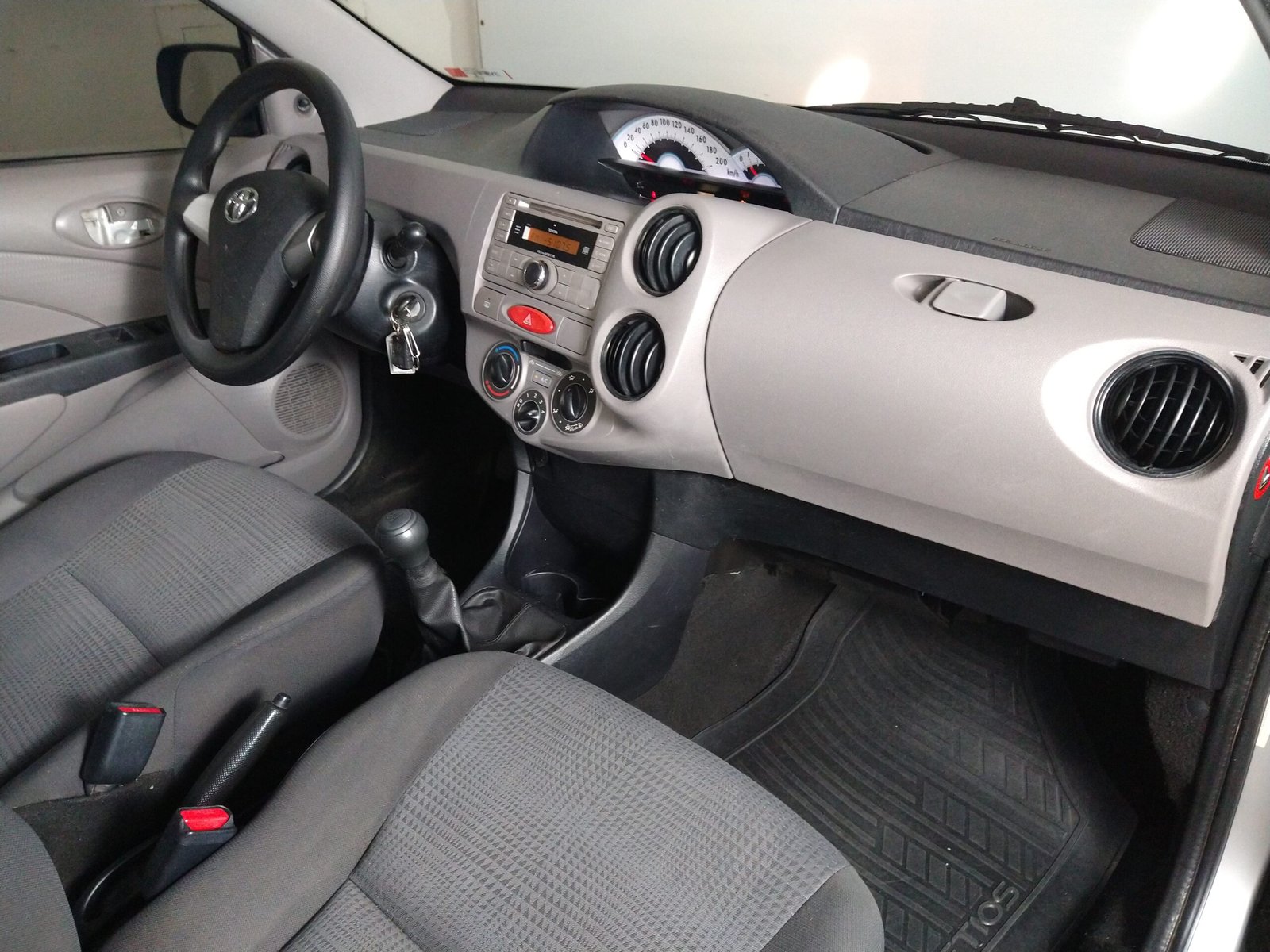 TOYOTA ETIOS 1.3 XS FLEX 4P MANUAL. - Imagem 12