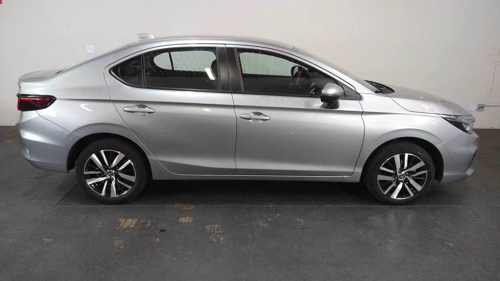 HONDA CITY1.5 i-VTEC SEDAN TOURING CVT FLEX 4 PORTAS - Imagem 28
