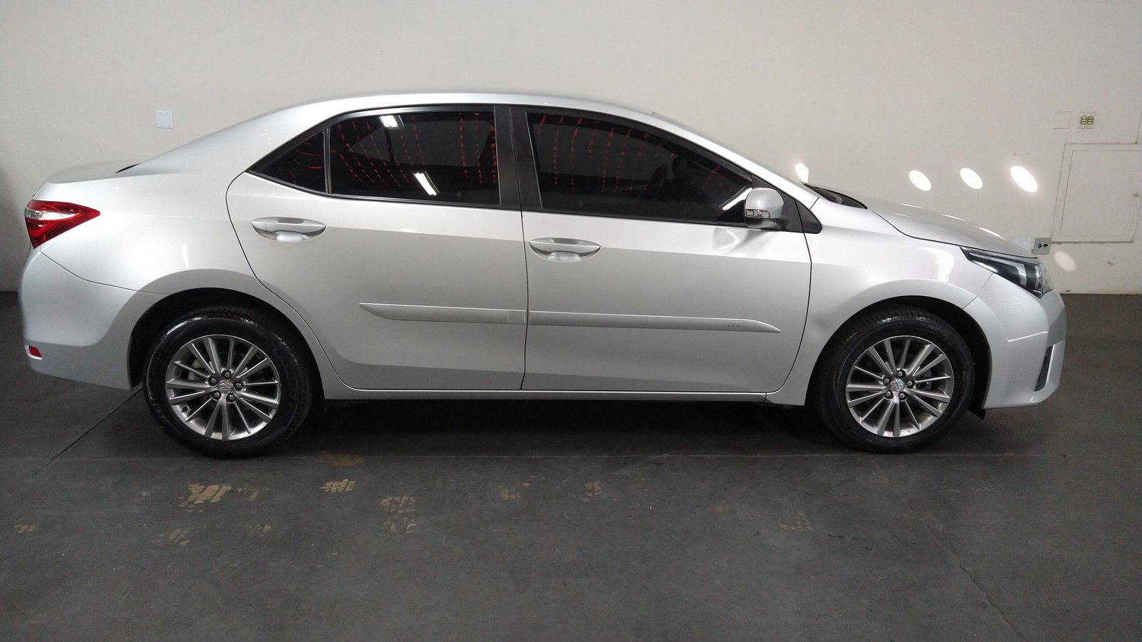 TOYOTA COROLLA 2.0 XEI 16V FLEX 4P AUTOMÁTICO. - Imagem 24