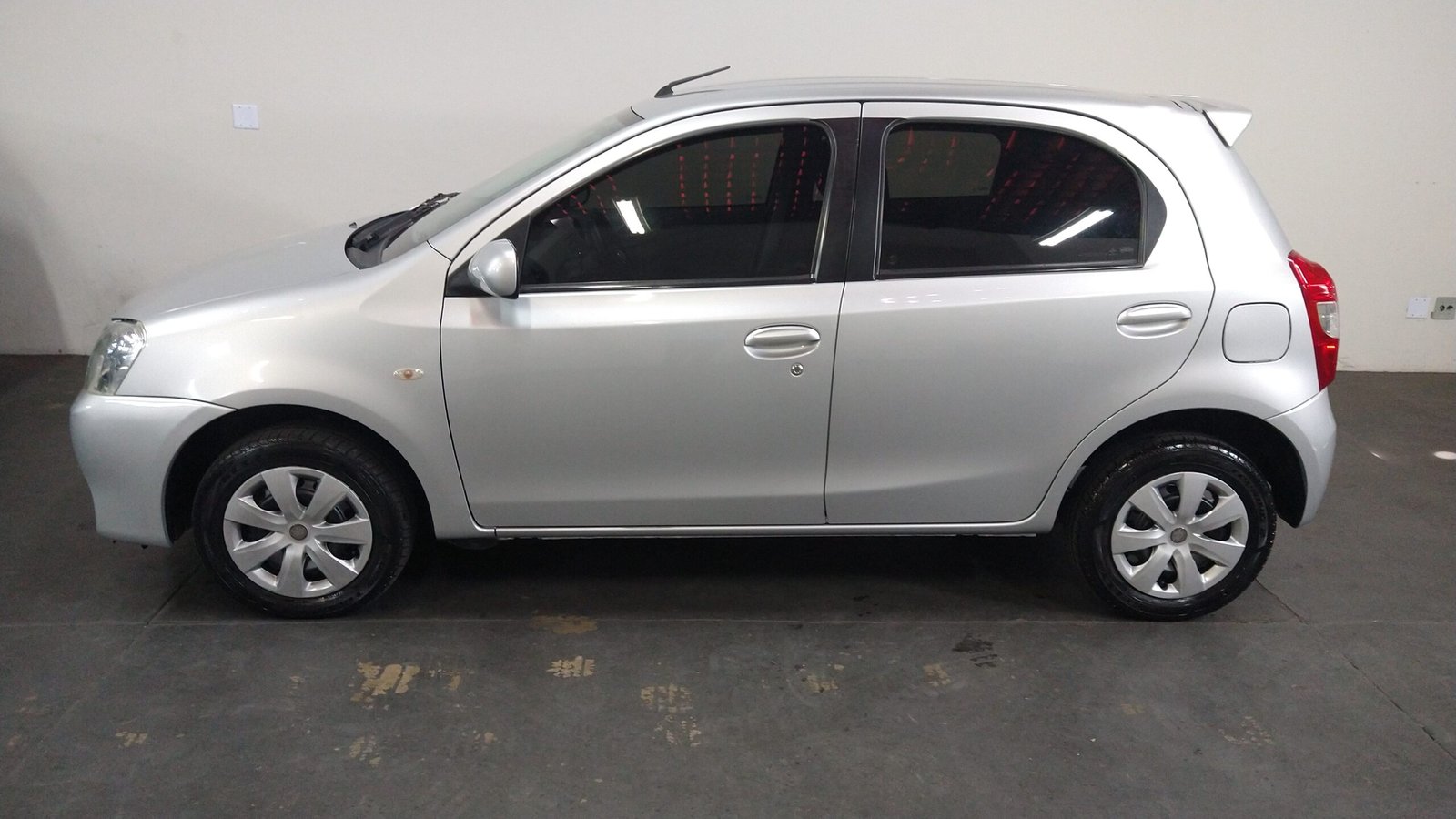 TOYOTA ETIOS 1.3 XS FLEX 4P MANUAL. - Imagem 23