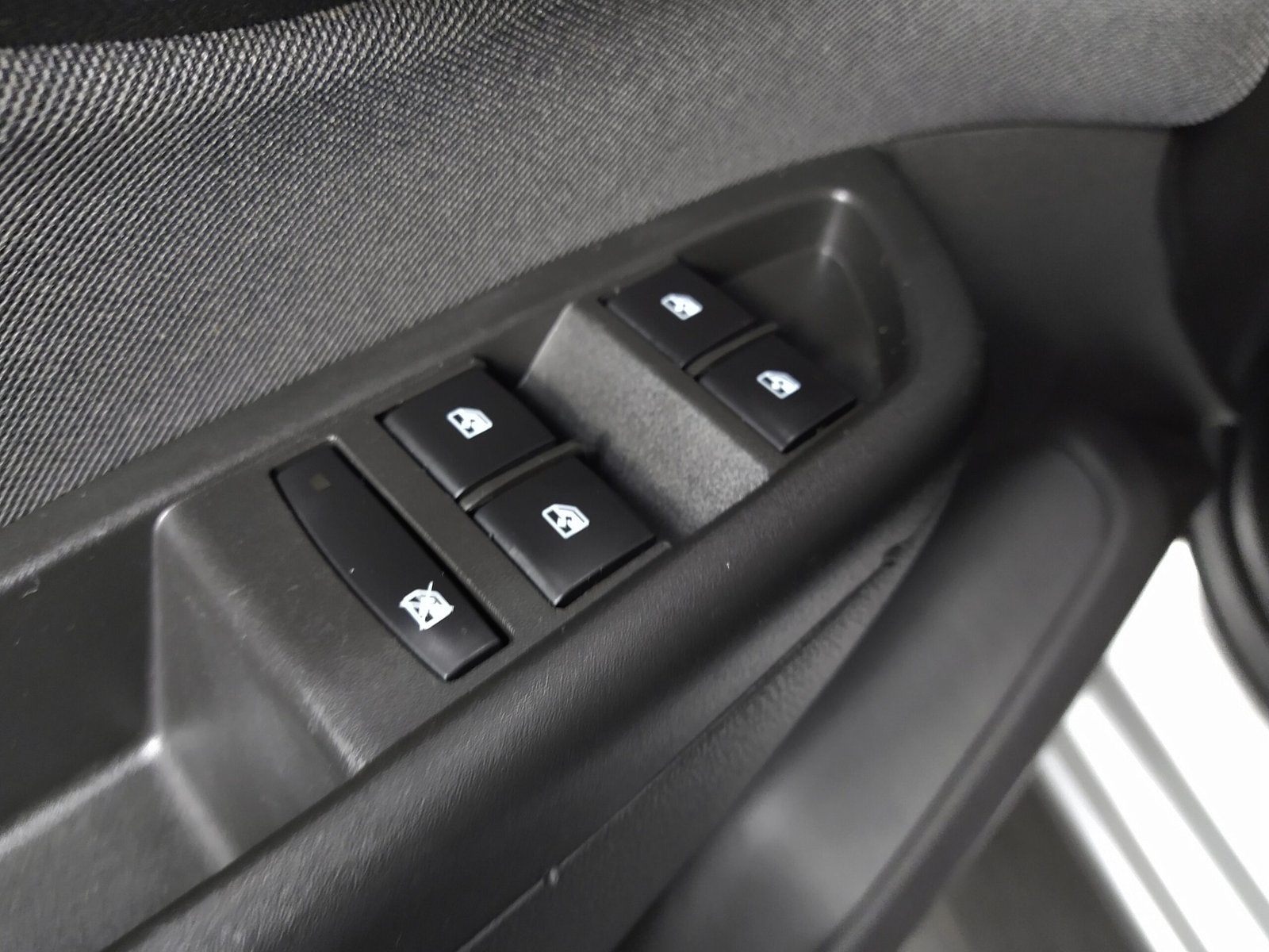 CHEVROLET ONIX LTZ 1.4 FLEX 4P MANUAL. - Imagem 6