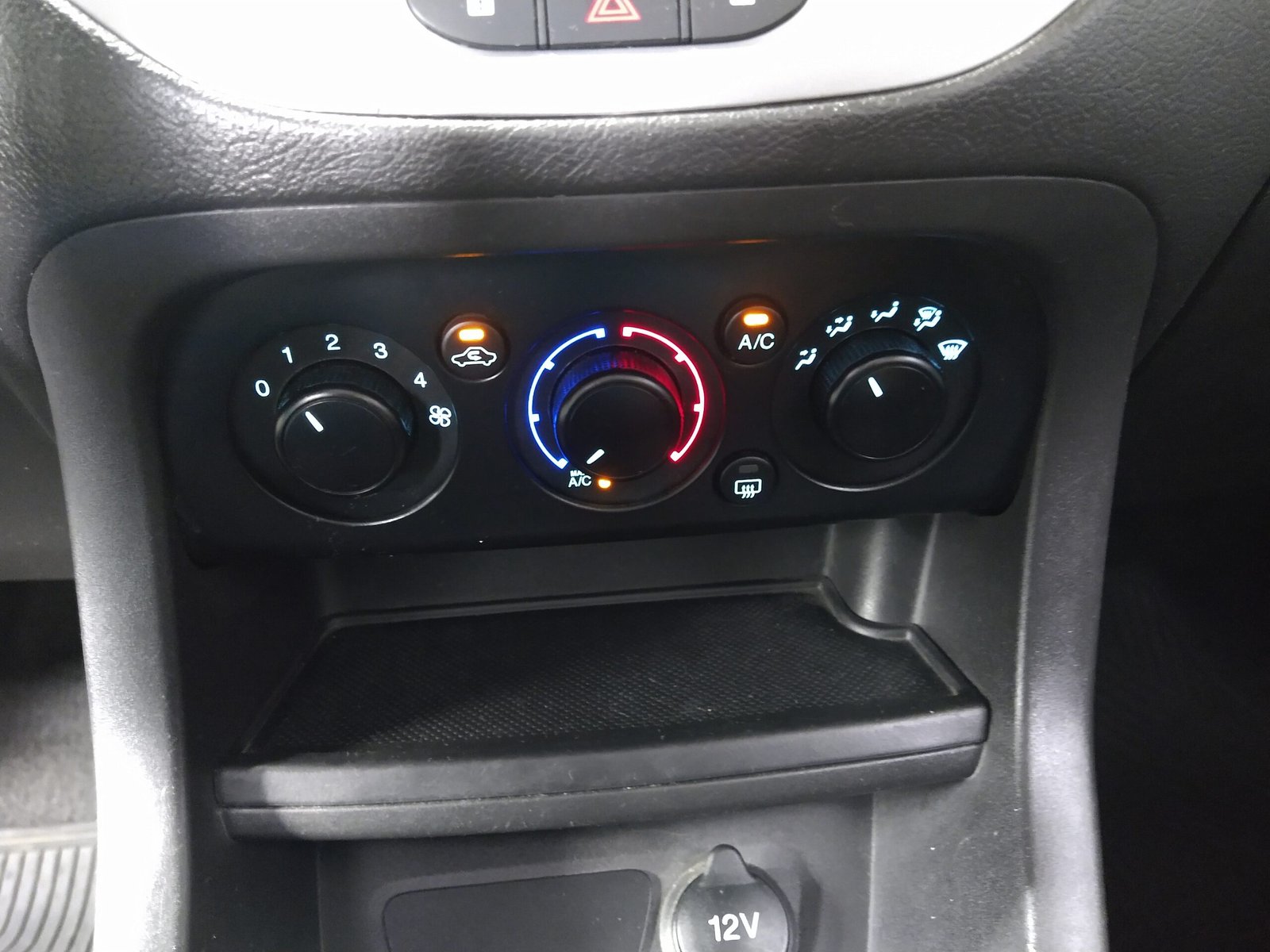 FORD KA SE 1.0 FLEX 4 PORTAS MANUAL - Imagem 10