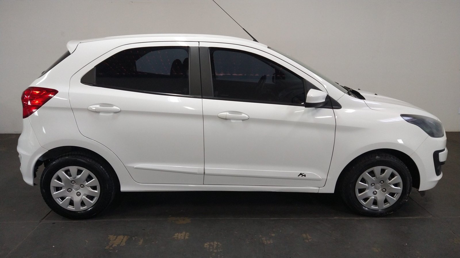 FORD KA SE 1.0 FLEX 4 PORTAS MANUAL - Imagem 26