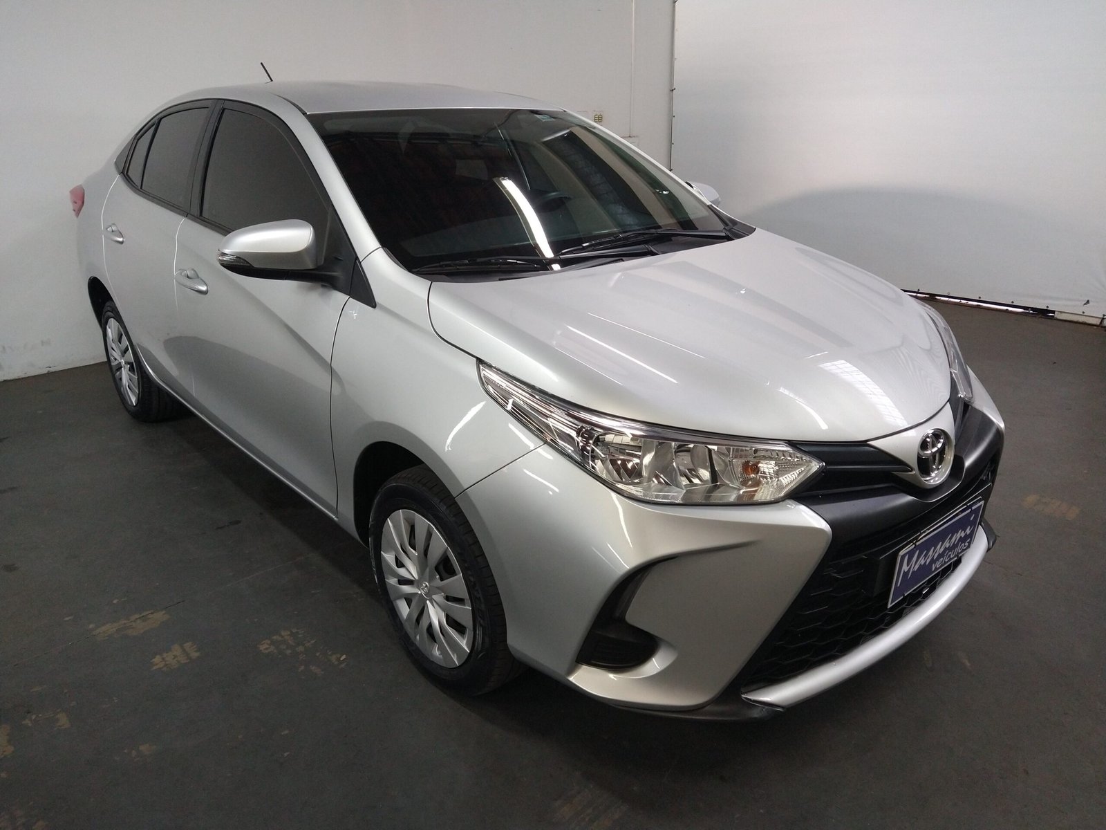 TOYOTA YARIS SEDAN 1.5 XL FLEX 4 PORTAS AUTOMÁTICO - Imagem 2