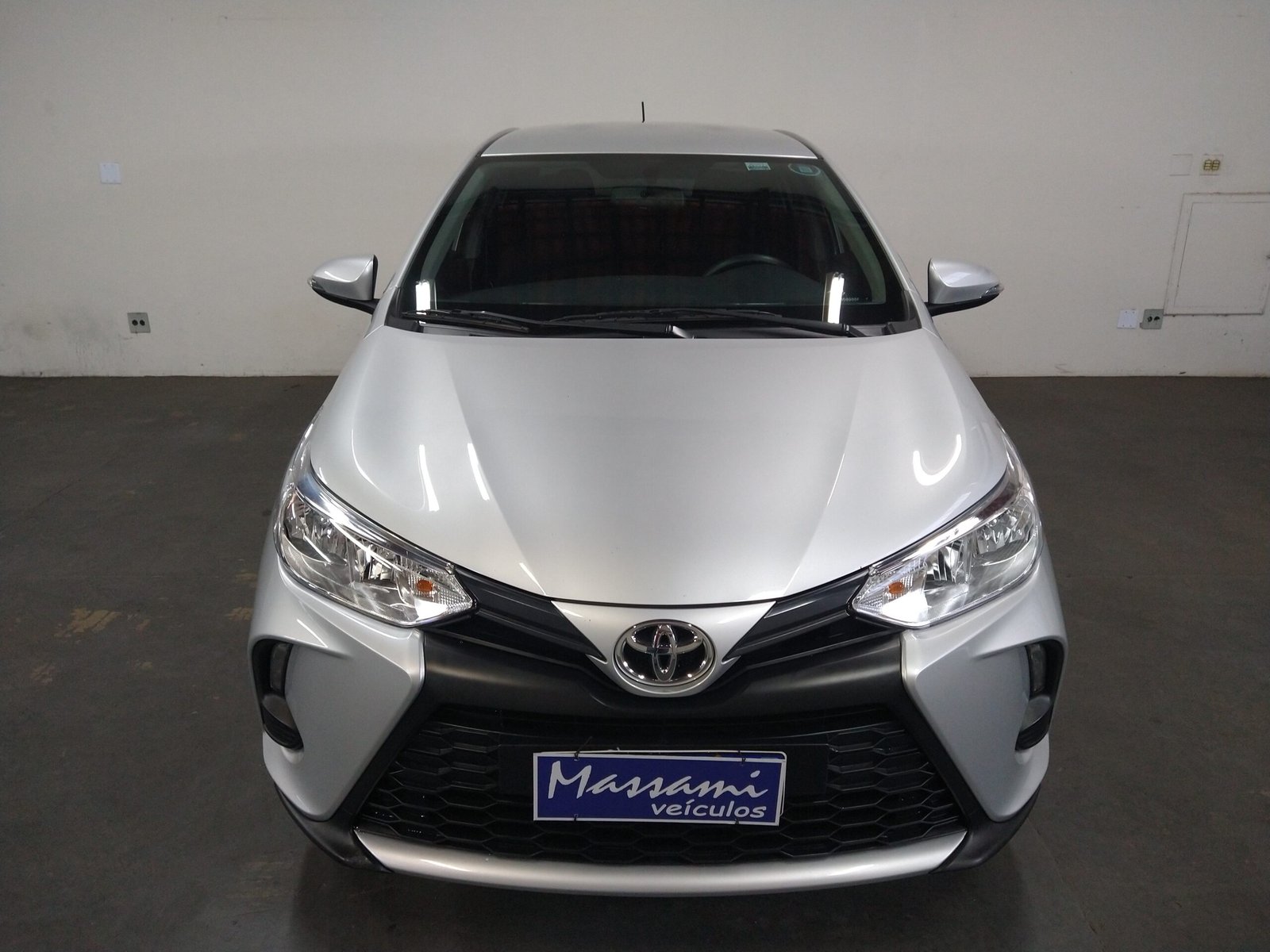 TOYOTA YARIS SEDAN 1.5 XL FLEX 4 PORTAS AUTOMÁTICO - Imagem 4