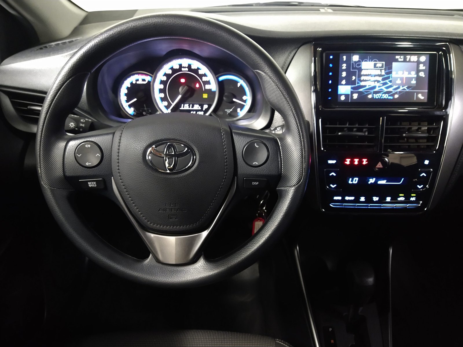 TOYOTA YARIS SEDAN 1.5 XL FLEX 4 PORTAS AUTOMÁTICO - Imagem 5