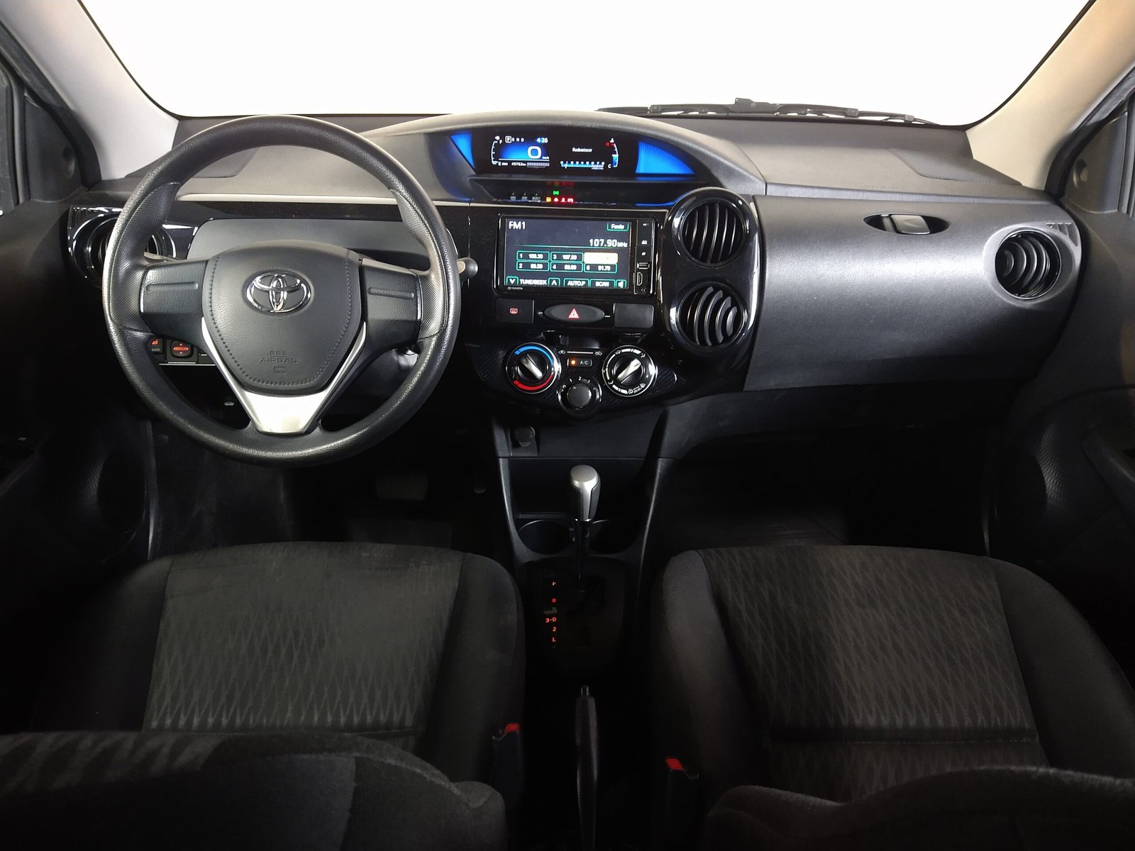 TOYOTA ETIOS 1.3 X FLEX 4P AUTOMÁTICO. - Imagem 13