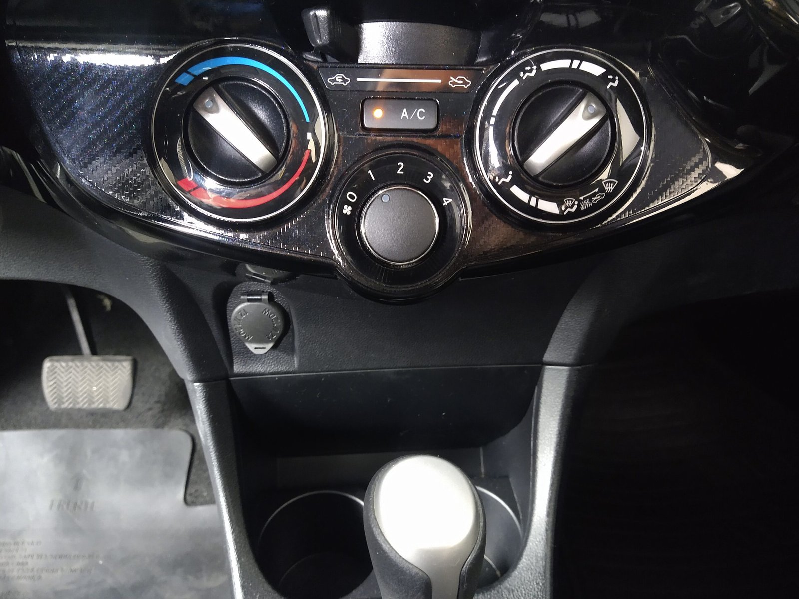 TOYOTA ETIOS 1.3 X FLEX 4P AUTOMÁTICO. - Imagem 10