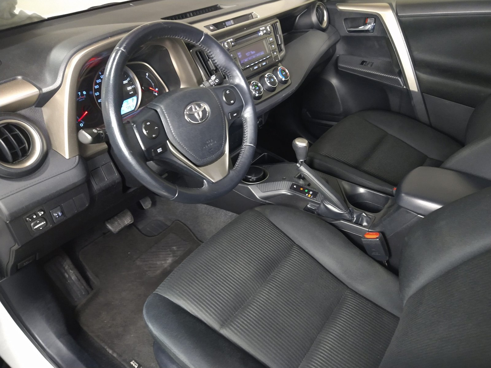 TOYOTA RAV 4 2.0 4X2 16V GASOLINA 4P. AUTOMÁTICO - Imagem 18