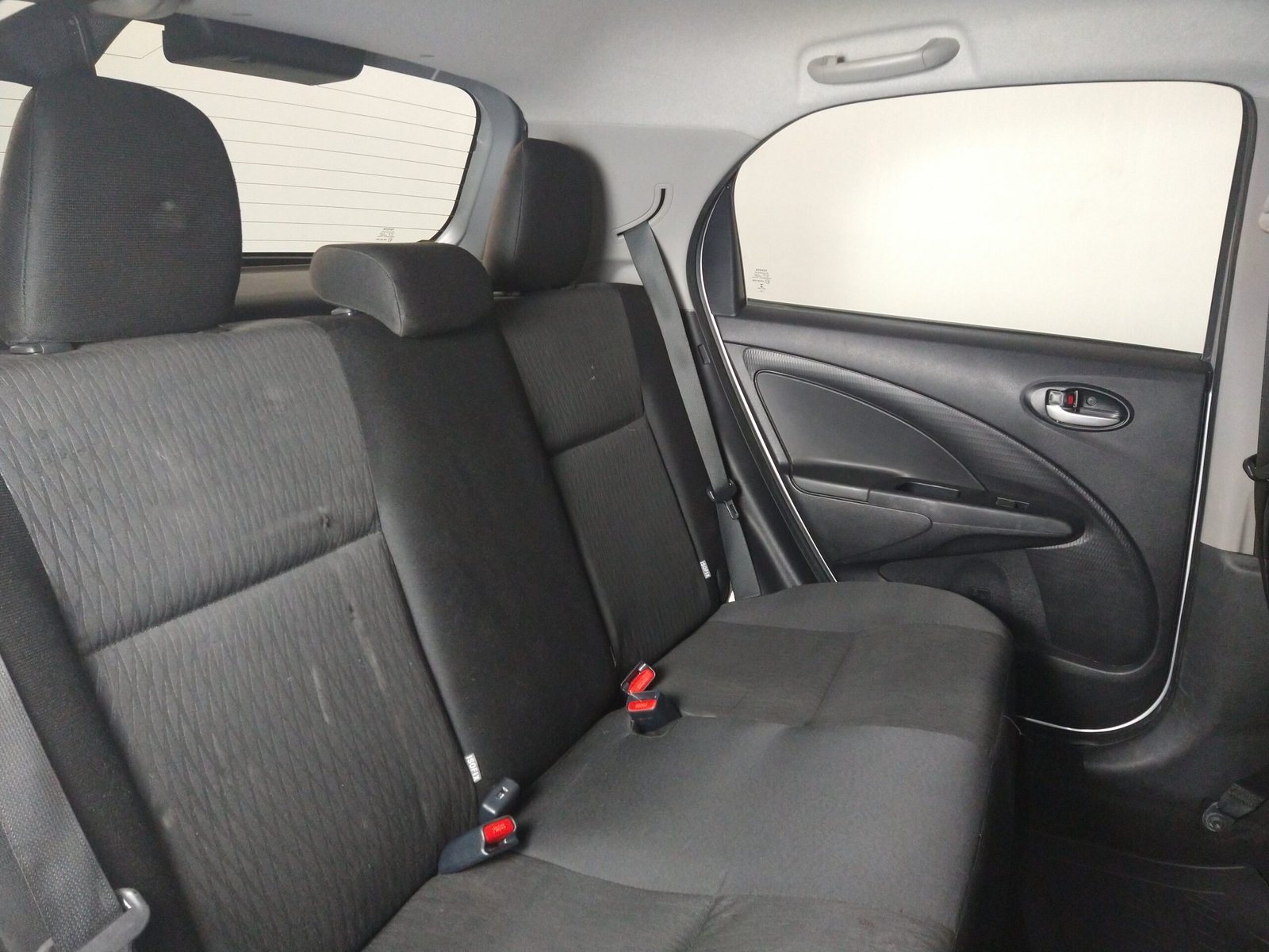 TOYOTA ETIOS 1.3 X FLEX 4P AUTOMÁTICO. - Imagem 19