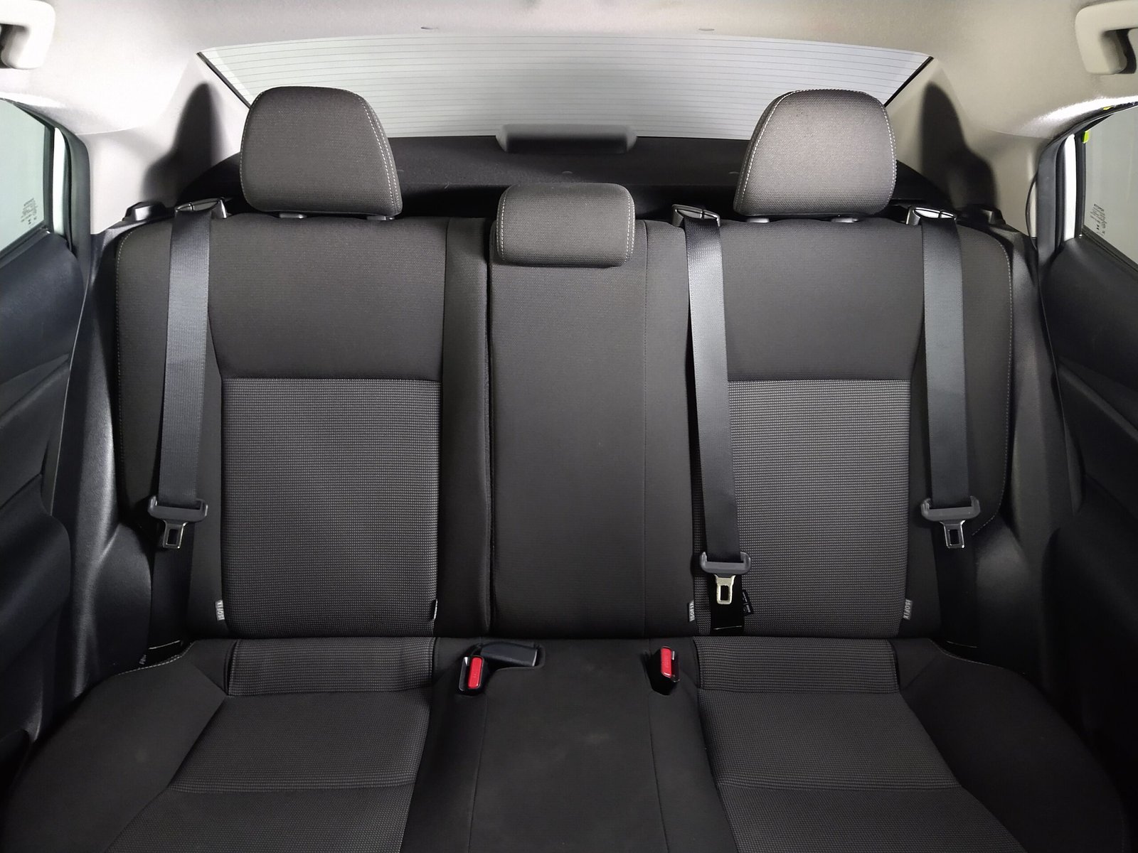 TOYOTA YARIS SEDAN 1.5 XL FLEX 4 PORTAS AUTOMÁTICO - Imagem 24