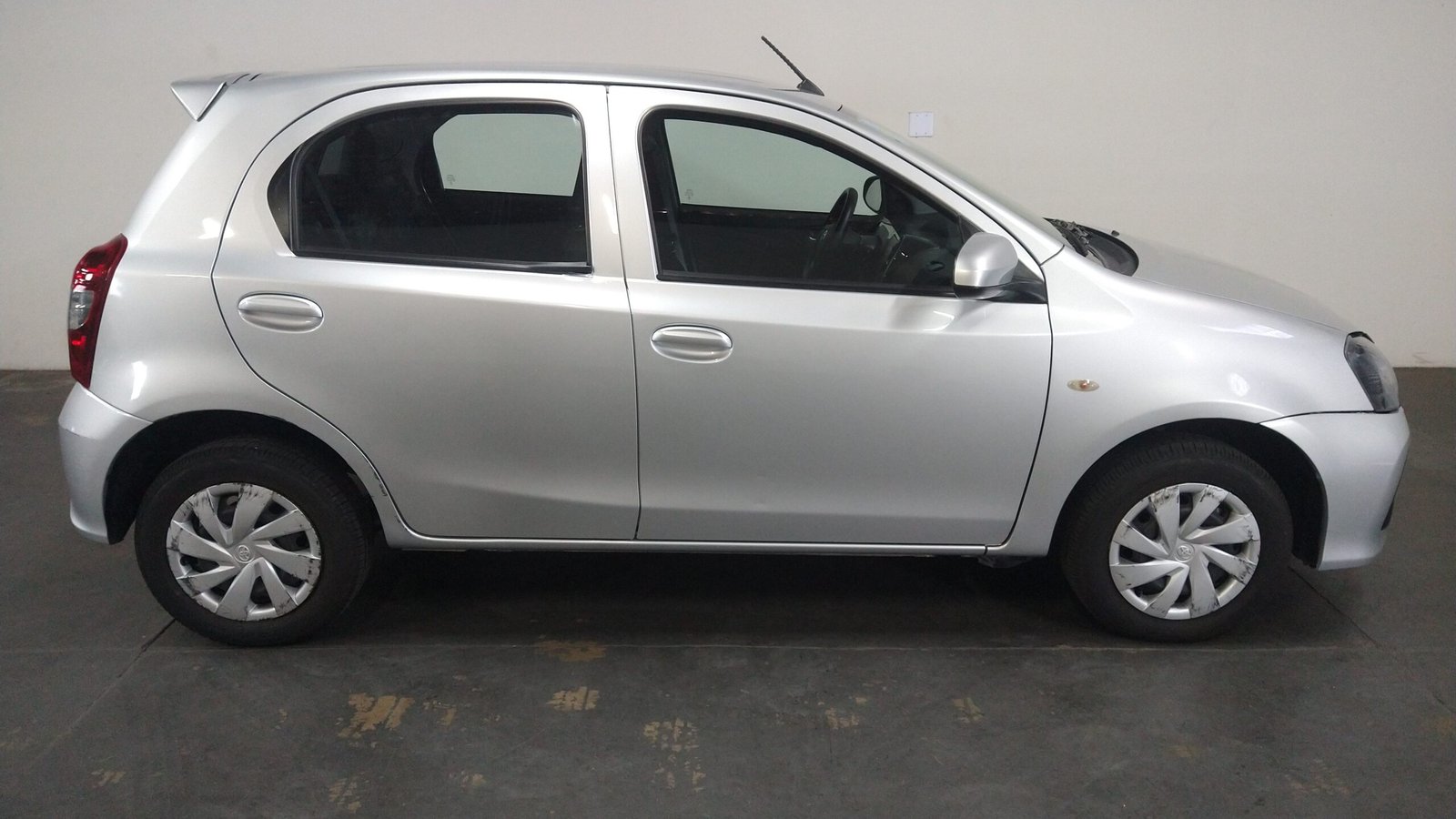 TOYOTA ETIOS 1.3 X FLEX 4P AUTOMÁTICO. - Imagem 26