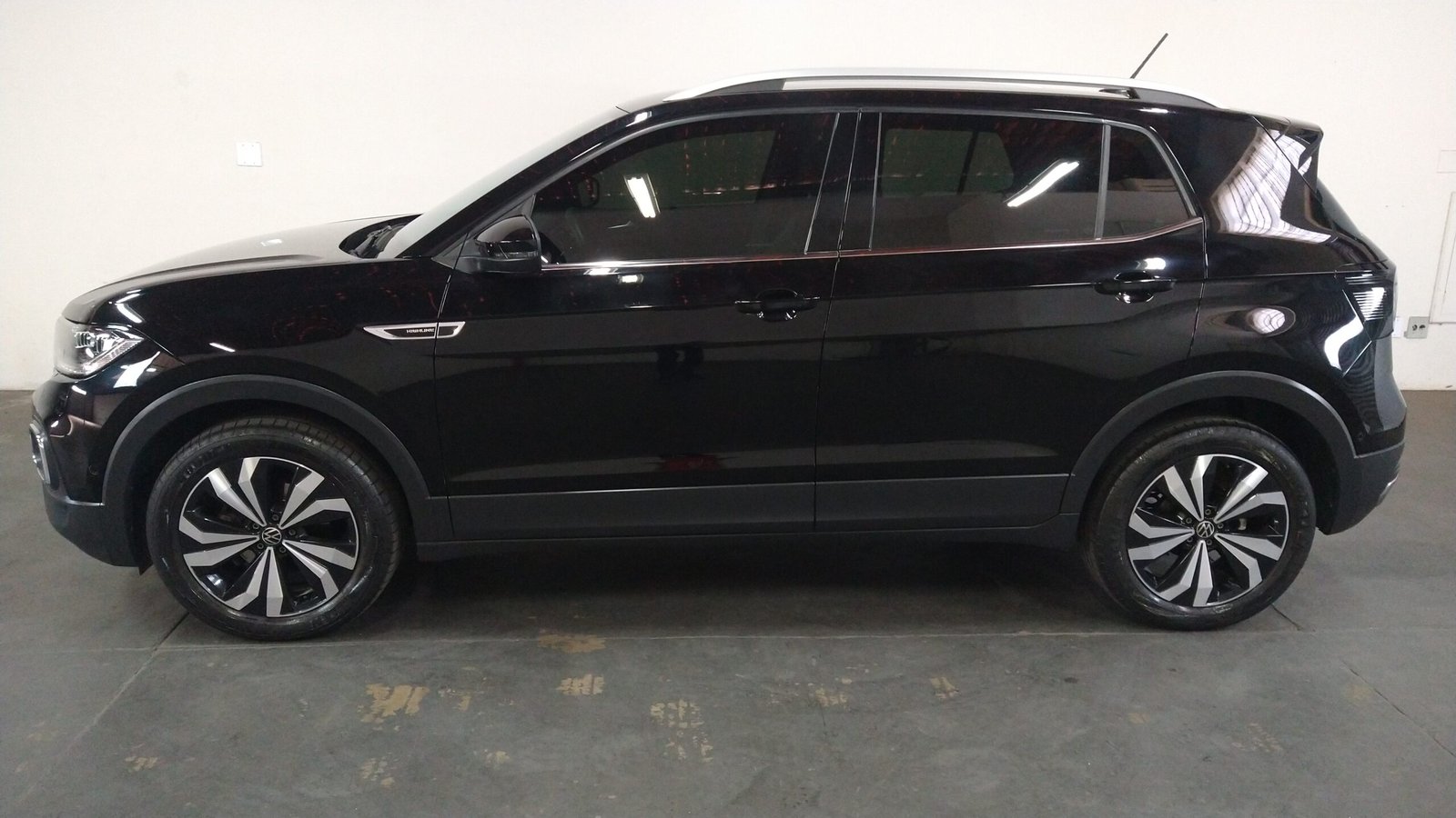 VOLKSWAGEN T-CROSS HIGHLINE 1.4 250 TSI AUTOMÁTICO FLEX - Imagem 29