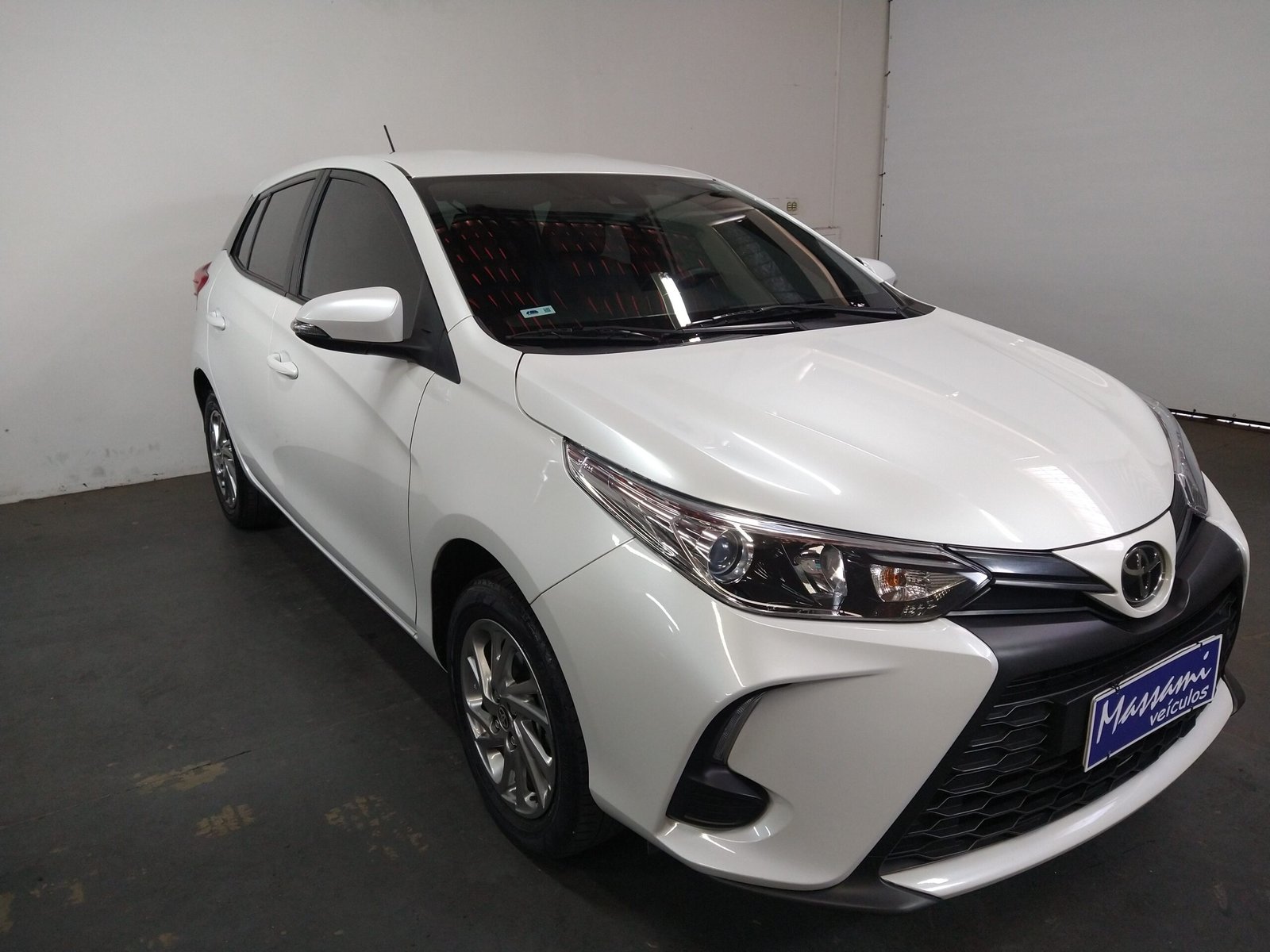TOYOTA YARIS HATCH 1.5 XS FLEX 4P AUTOMÁTICO. - Imagem 2