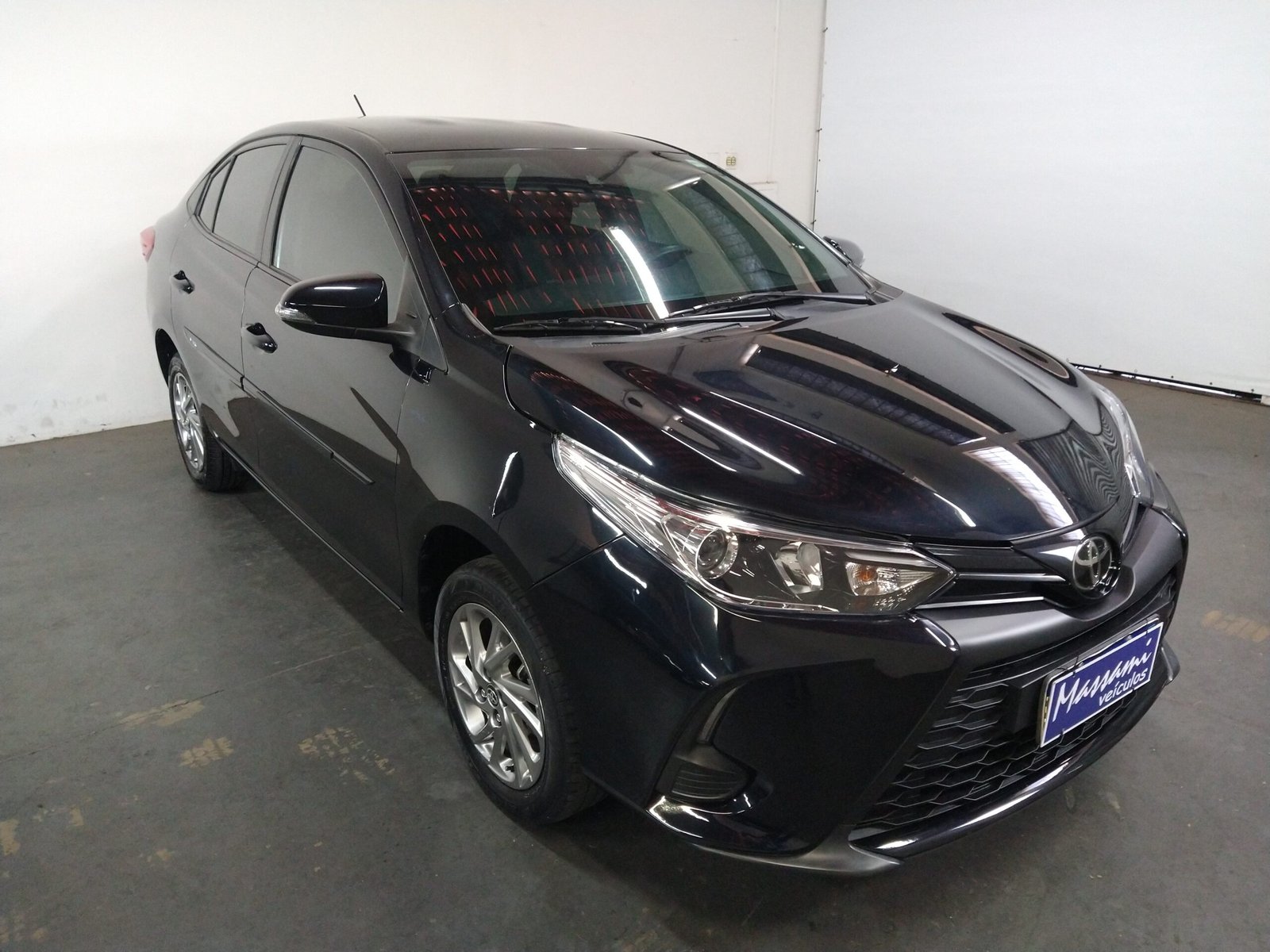 TOYOTA YARIS SEDAN 1.5 XL FLEX 4P. AUTOMÁTICO. - Imagem 2