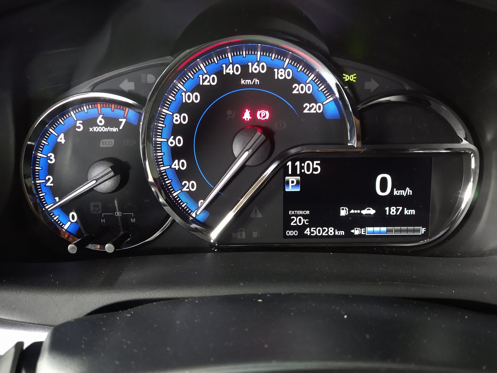 TOYOTA YARIS HATCH 1.5 XS FLEX 4P AUTOMÁTICO. - Imagem 16