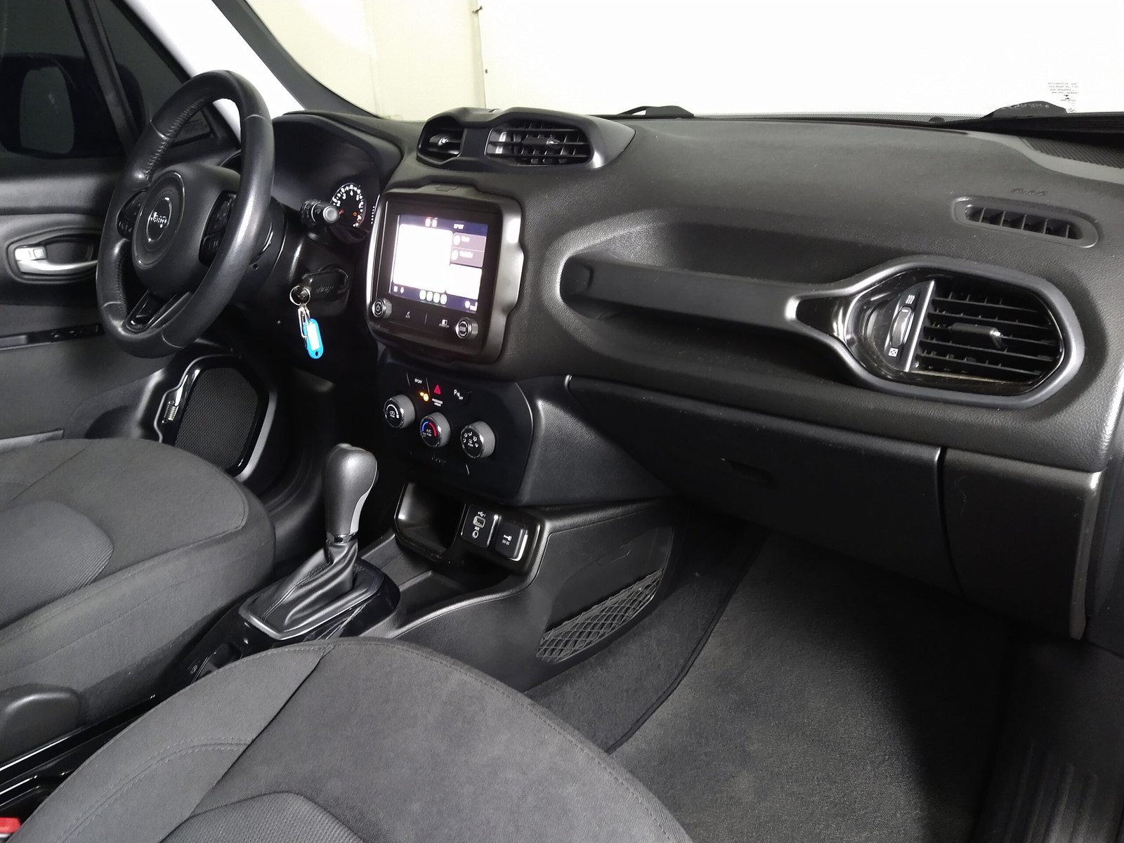 JEEP RENEGADE 1.8 SPORT FLEX 4P. AUTOMÁTICA - Imagem 19